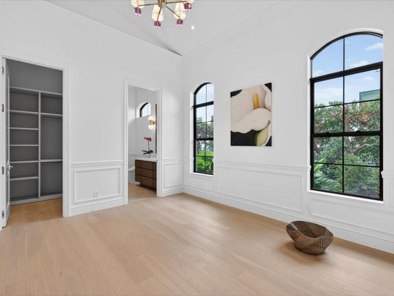 4013 Country Clb Fort Lauderdale, FL 33308