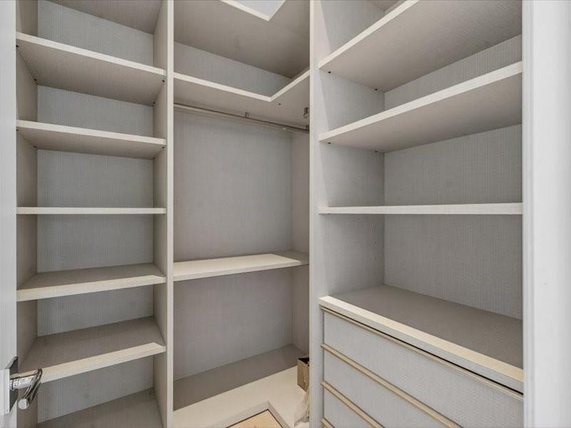 4013 Country Clb Fort Lauderdale, FL 33308