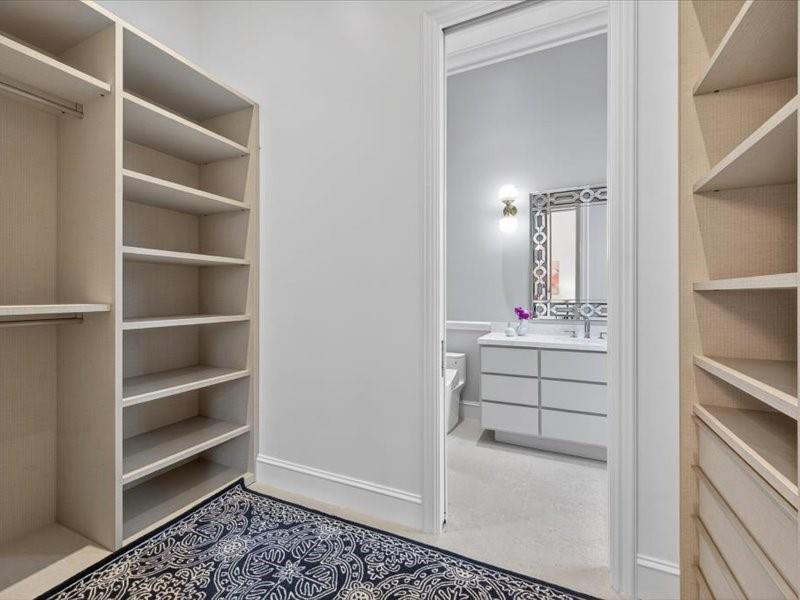 4013 Country Clb Fort Lauderdale, FL 33308