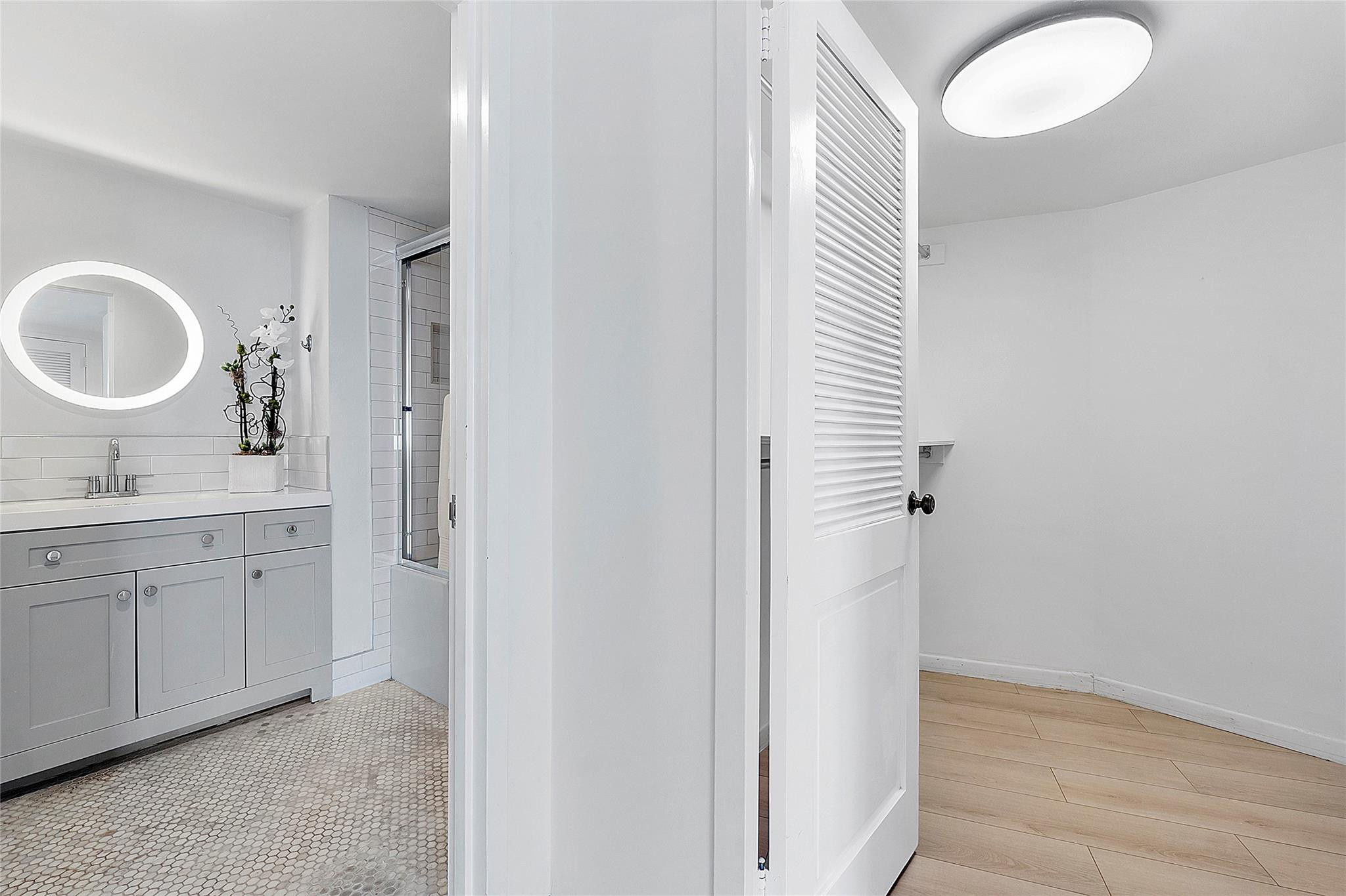 3000 Holiday #1801 Fort Lauderdale, FL 33316