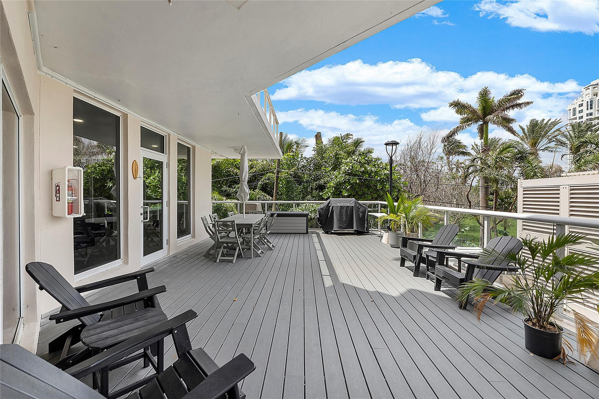 3000 Holiday #1801 Fort Lauderdale, FL 33316