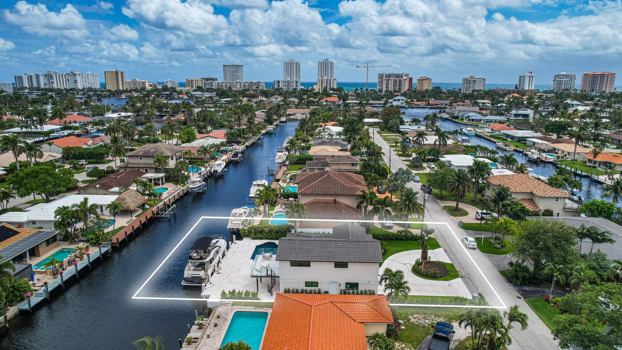 2447 SE 10th St,Pompano Beach, FL 33062