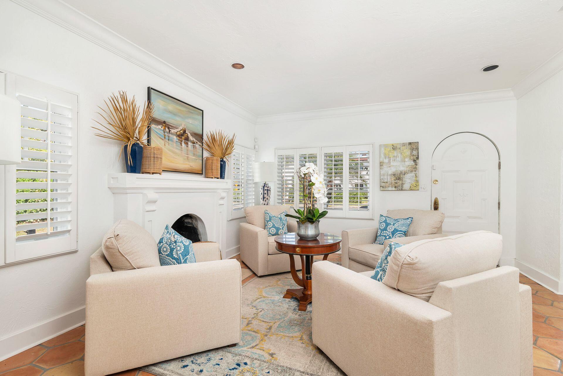 222 Greenwood Dr,West Palm Beach, FL 33405