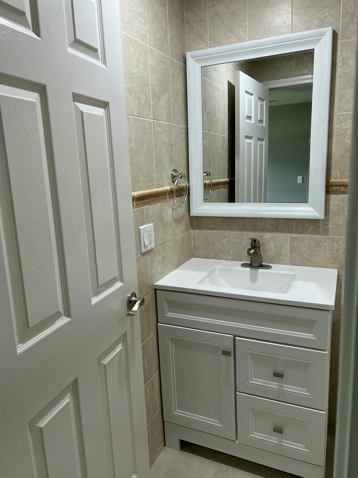 267 Flanders F,Delray Beach, FL 33484