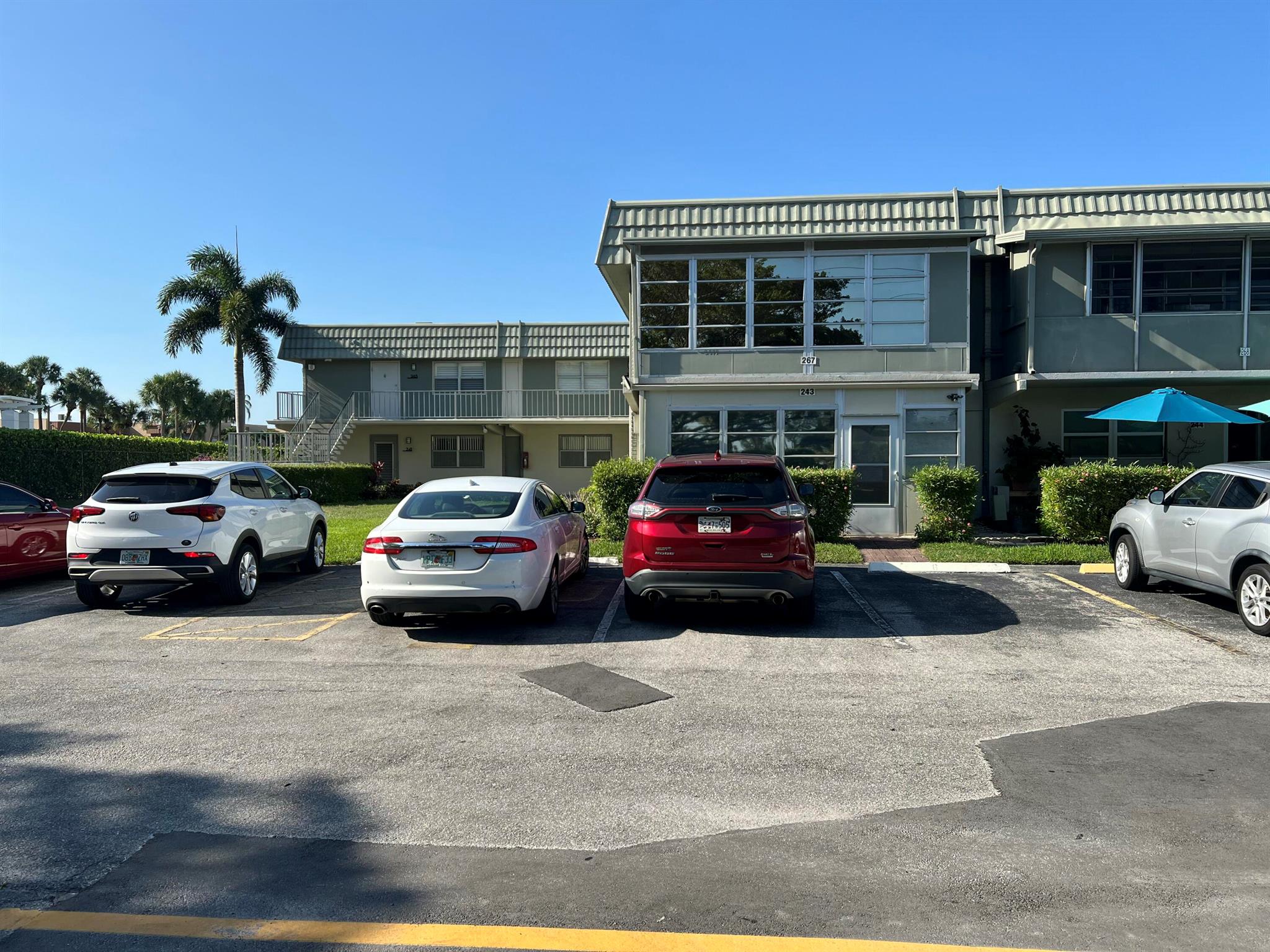 267 Flanders F,Delray Beach, FL 33484