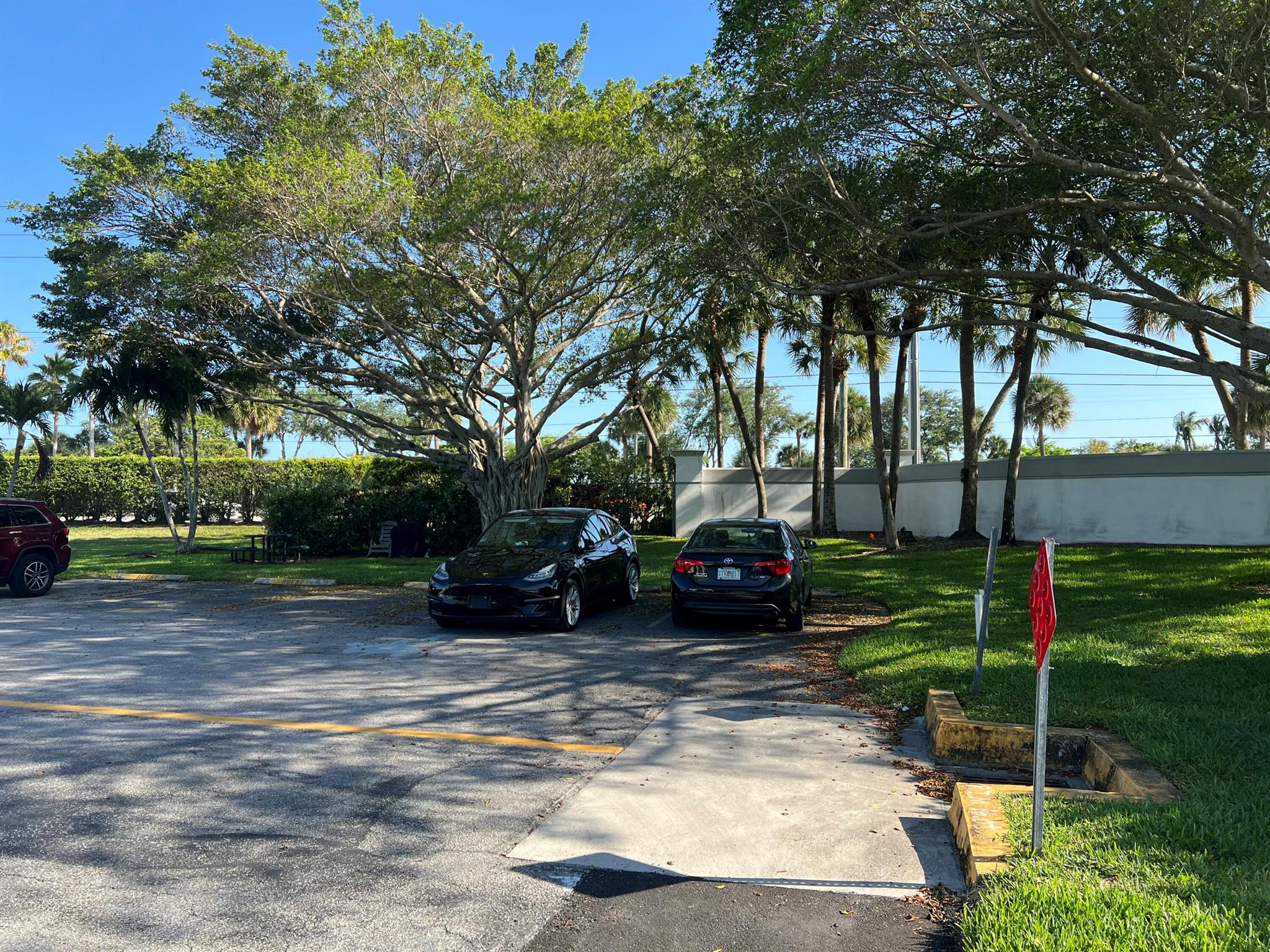 267 Flanders F,Delray Beach, FL 33484