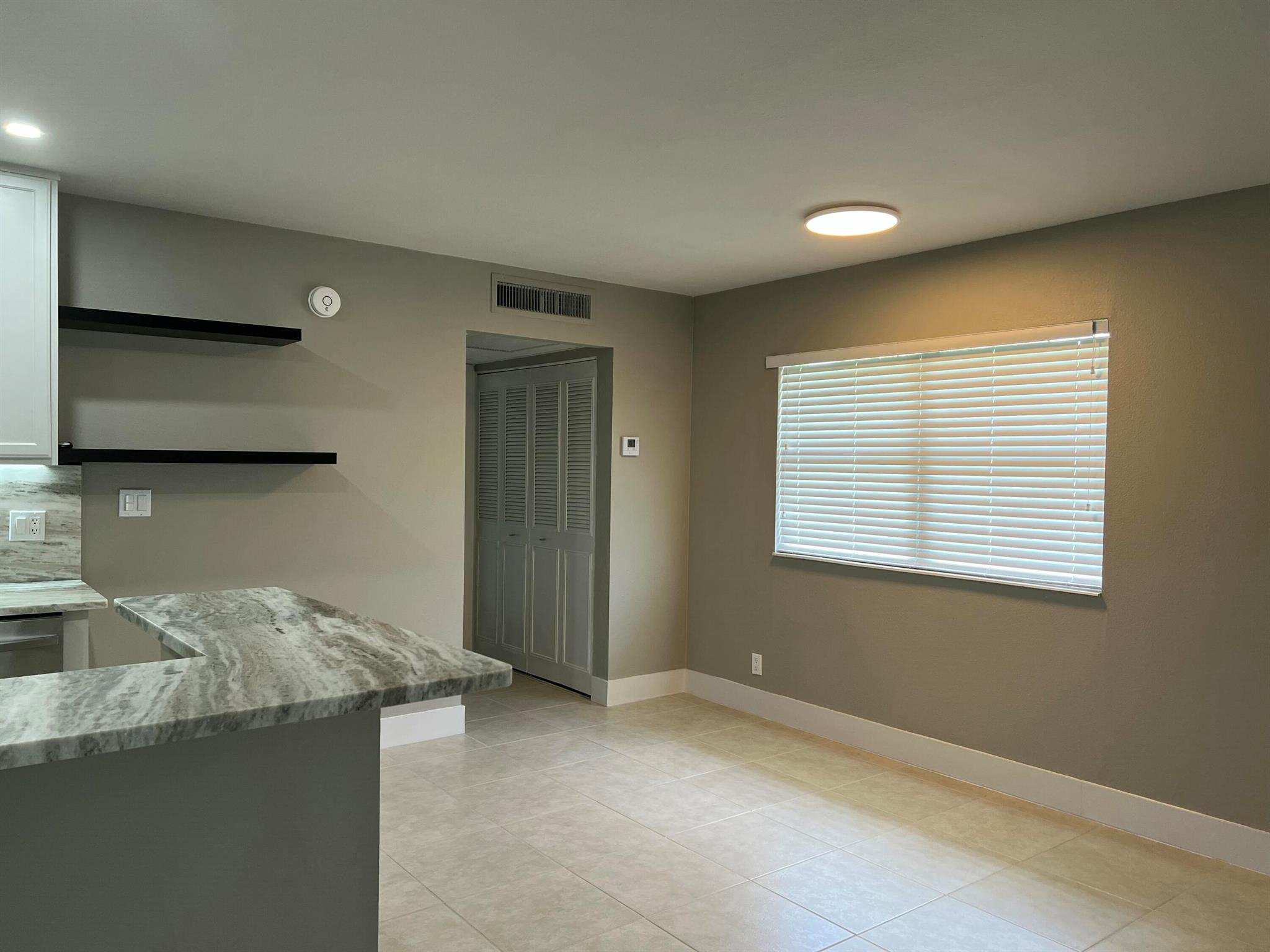 267 Flanders F,Delray Beach, FL 33484