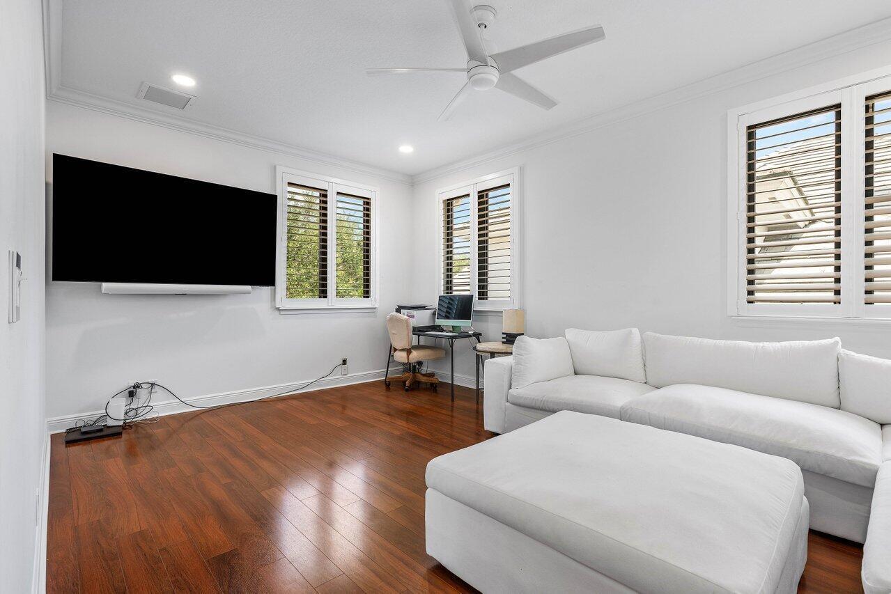 8984 Three Rail Dr Boynton Beach, FL 33472