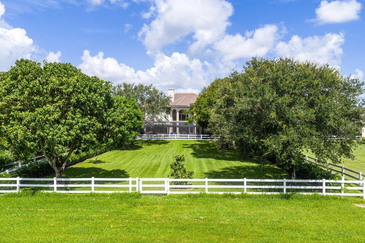 8984 Three Rail Dr Boynton Beach, FL 33472