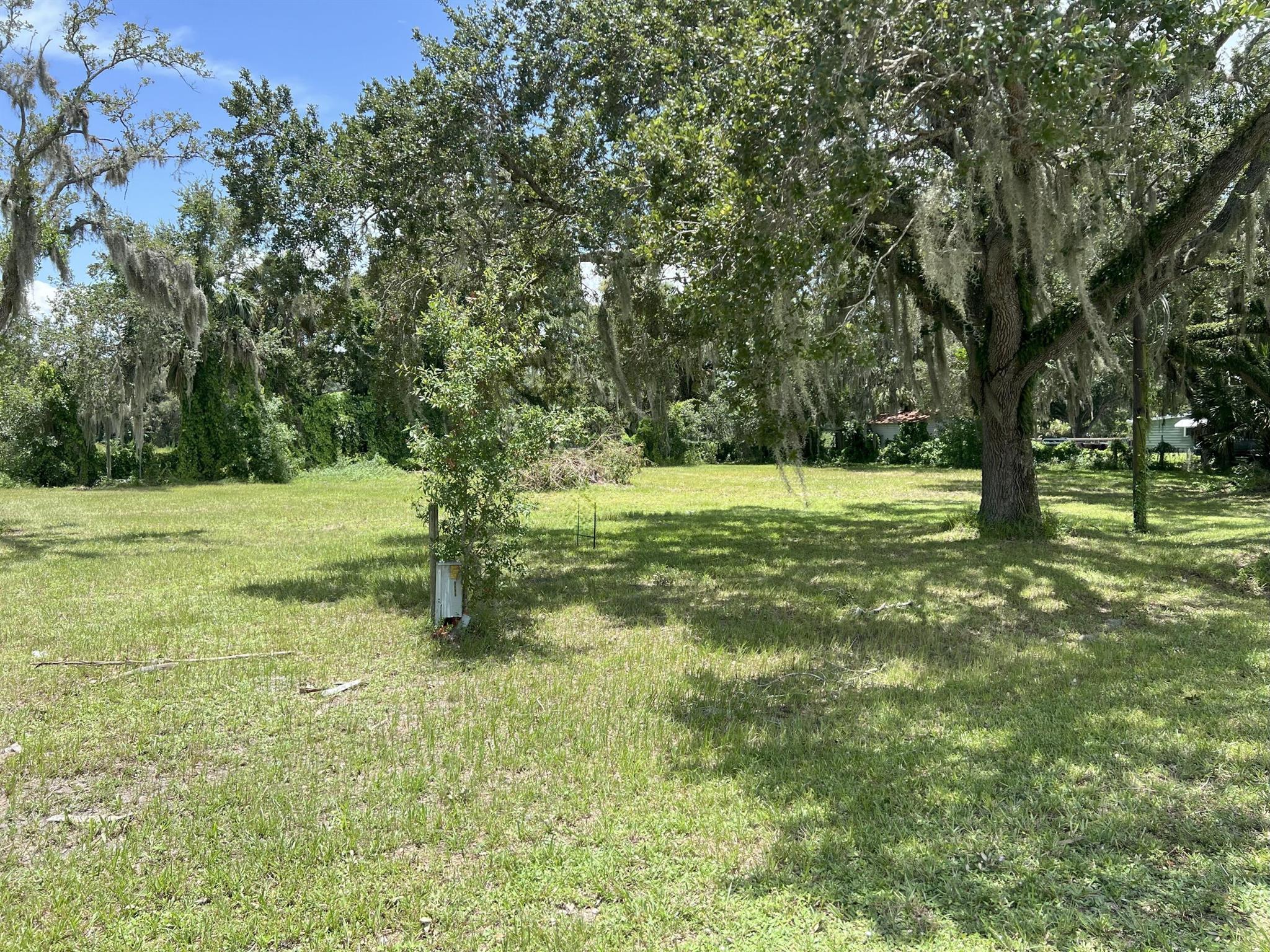 2070 SW 8th St
