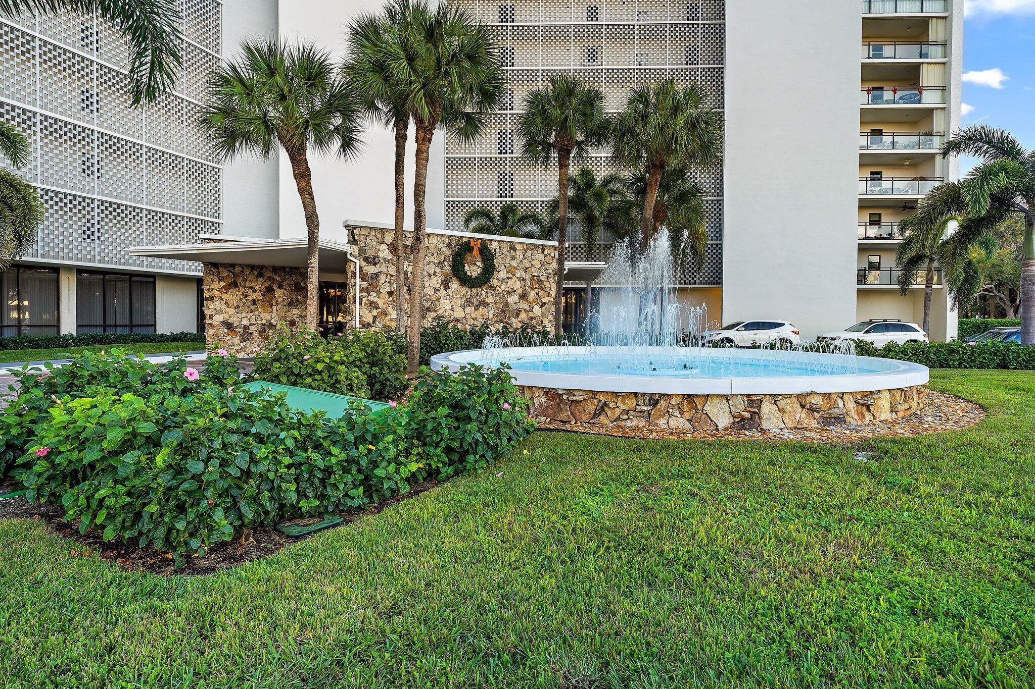 336 Golfview Rd #719