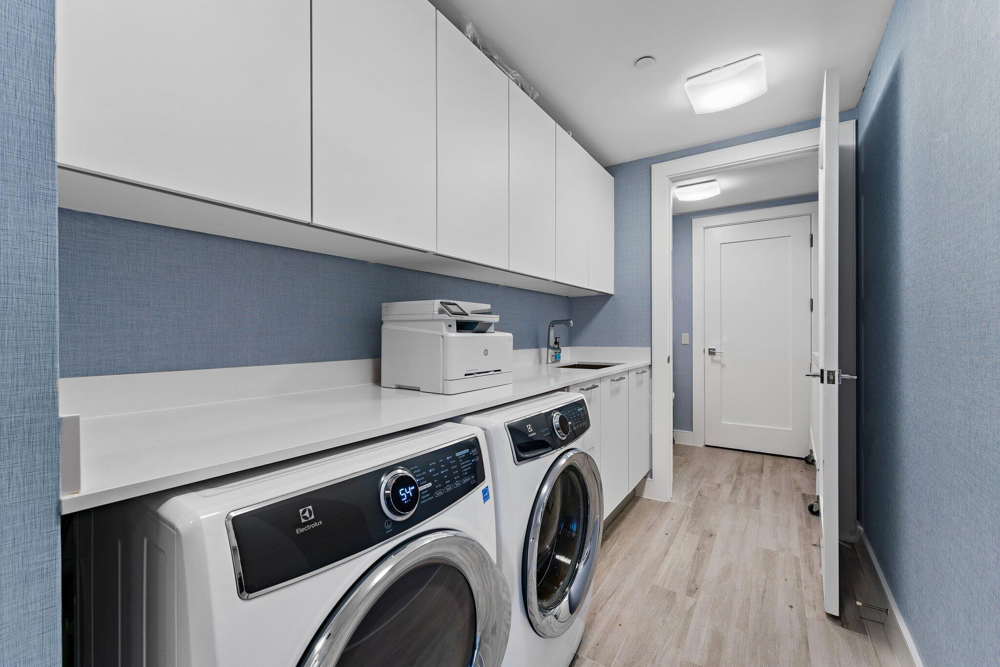 3730 N Ocean #9d Singer Island, FL 33404