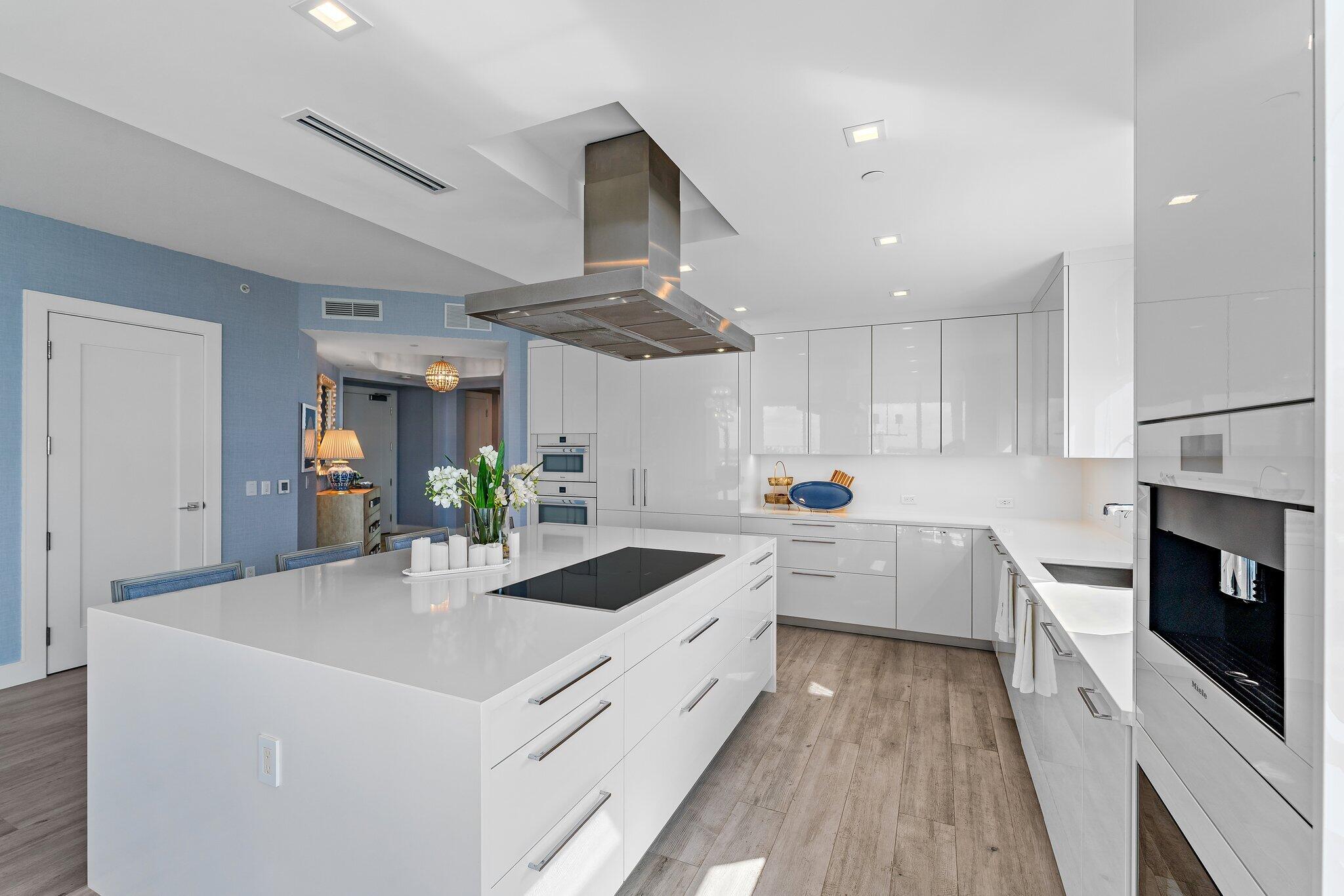 3730 N Ocean #9d Singer Island, FL 33404