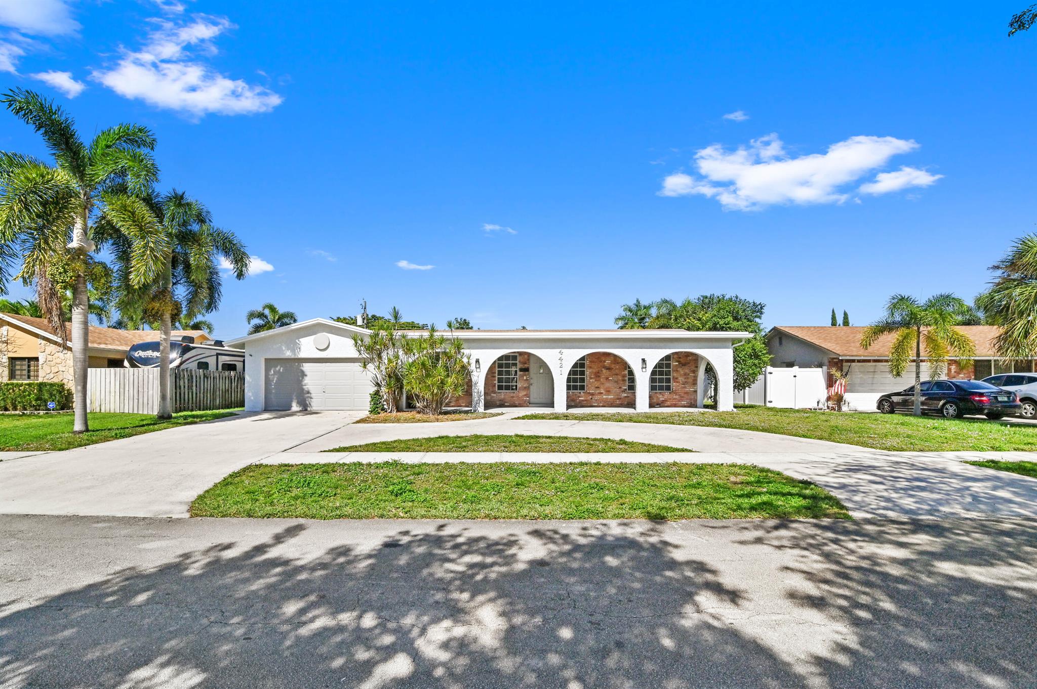 4421 NW 2nd Ct
