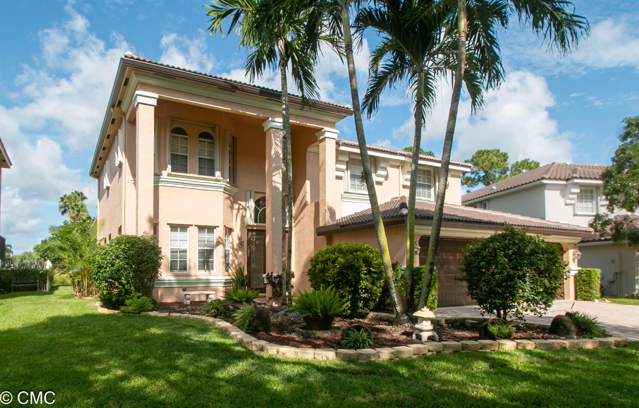 1748 Annandale Cir