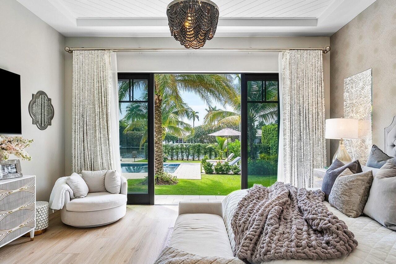 530 Old School Rd Gulfstream, FL 33483