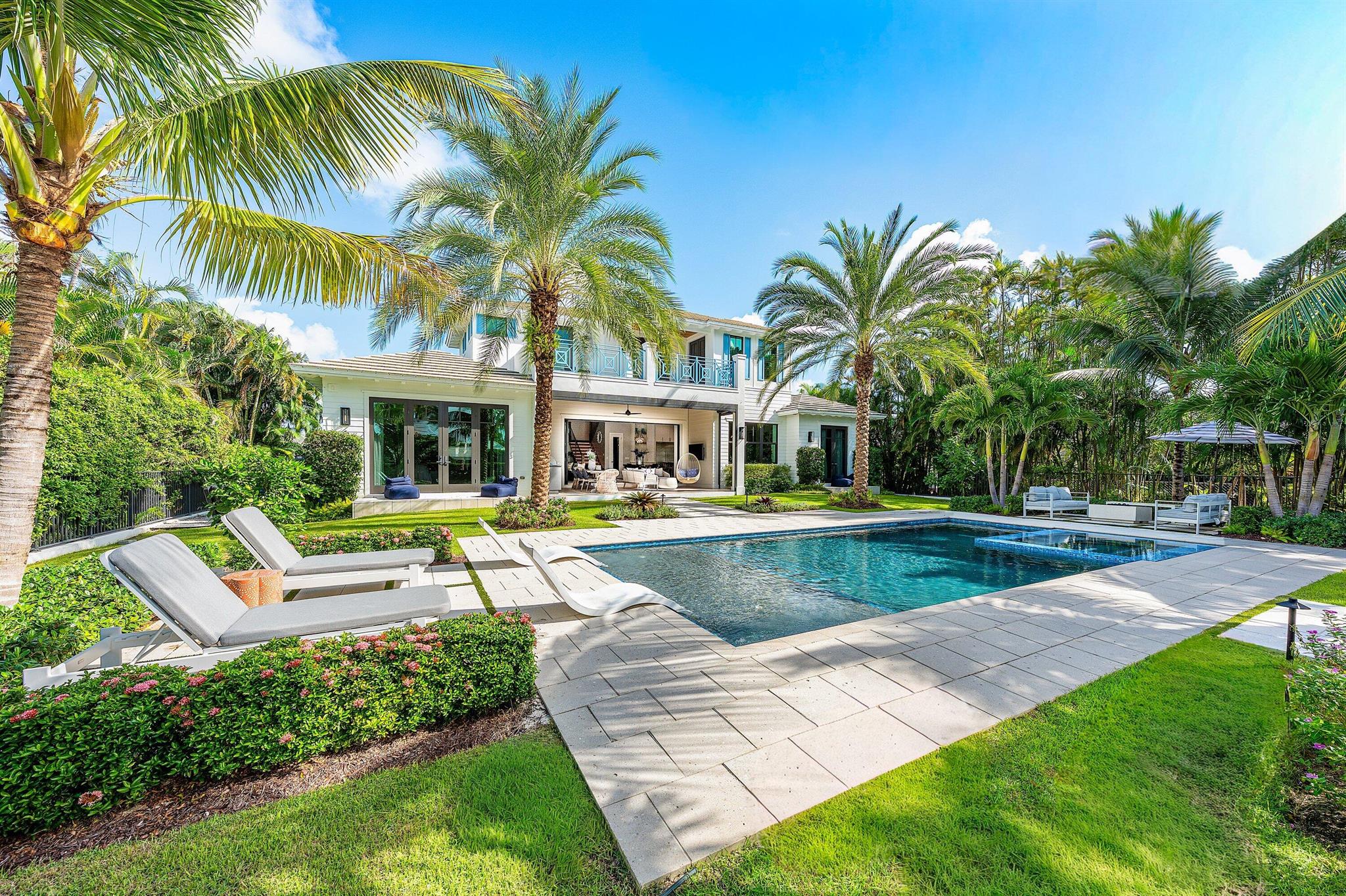 530 Old School Rd Gulfstream, FL 33483