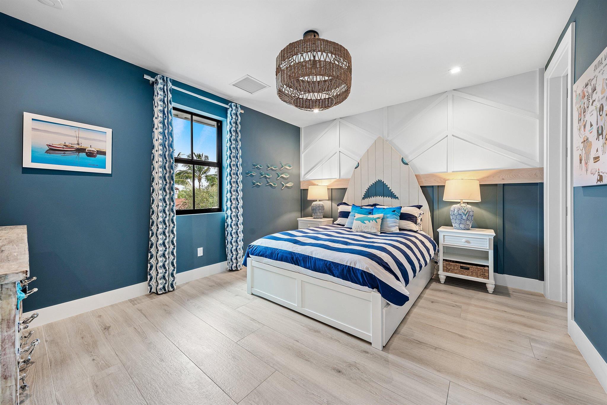 530 Old School Rd Gulfstream, FL 33483