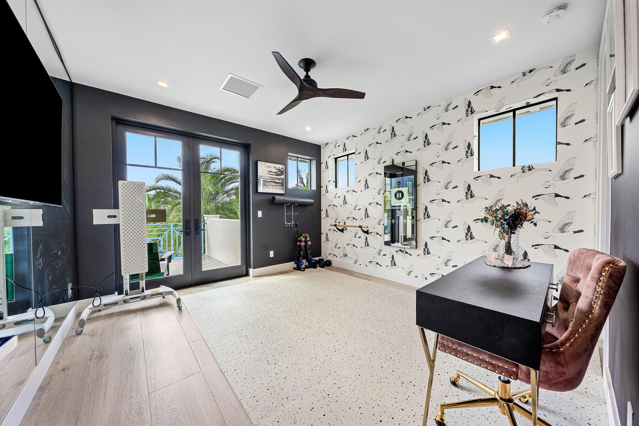 530 Old School Rd Gulfstream, FL 33483