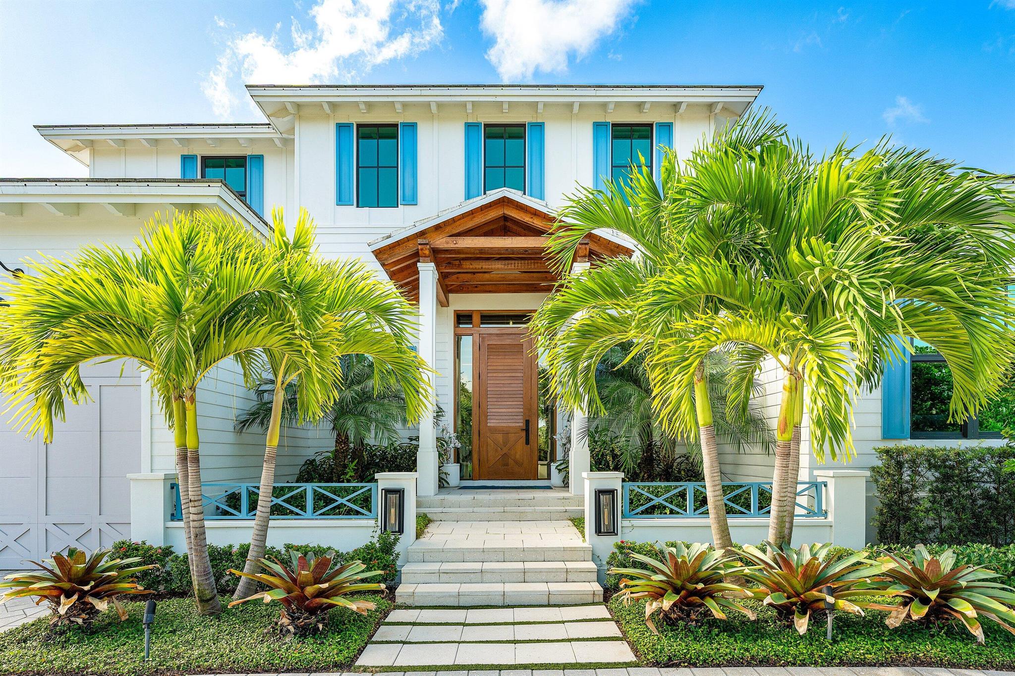 530 Old School Rd Gulfstream, FL 33483