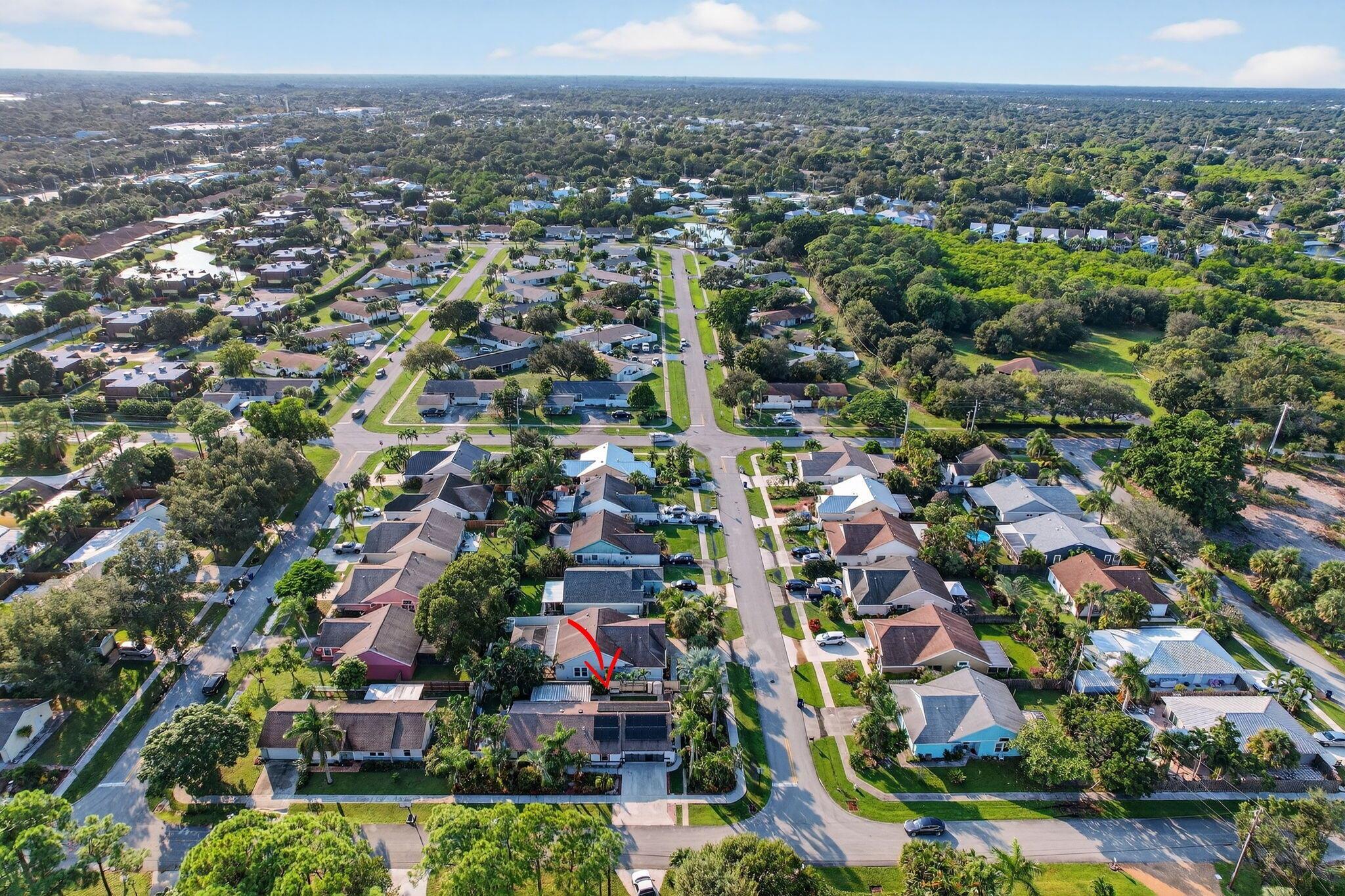 380 N Caloosahatchee Ave Jupiter, FL 33458