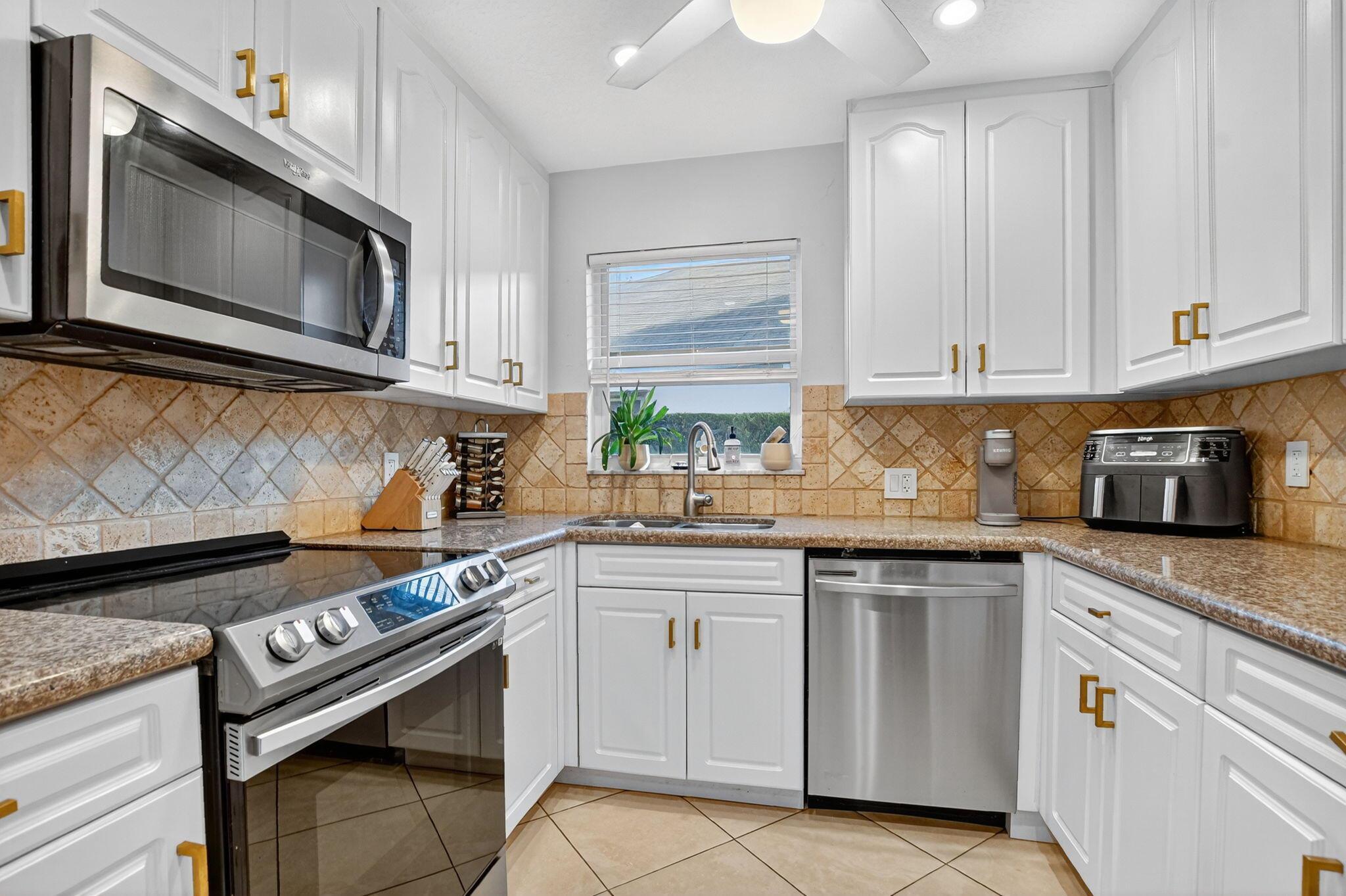 501 SW 1st St Boca Raton, FL 33432