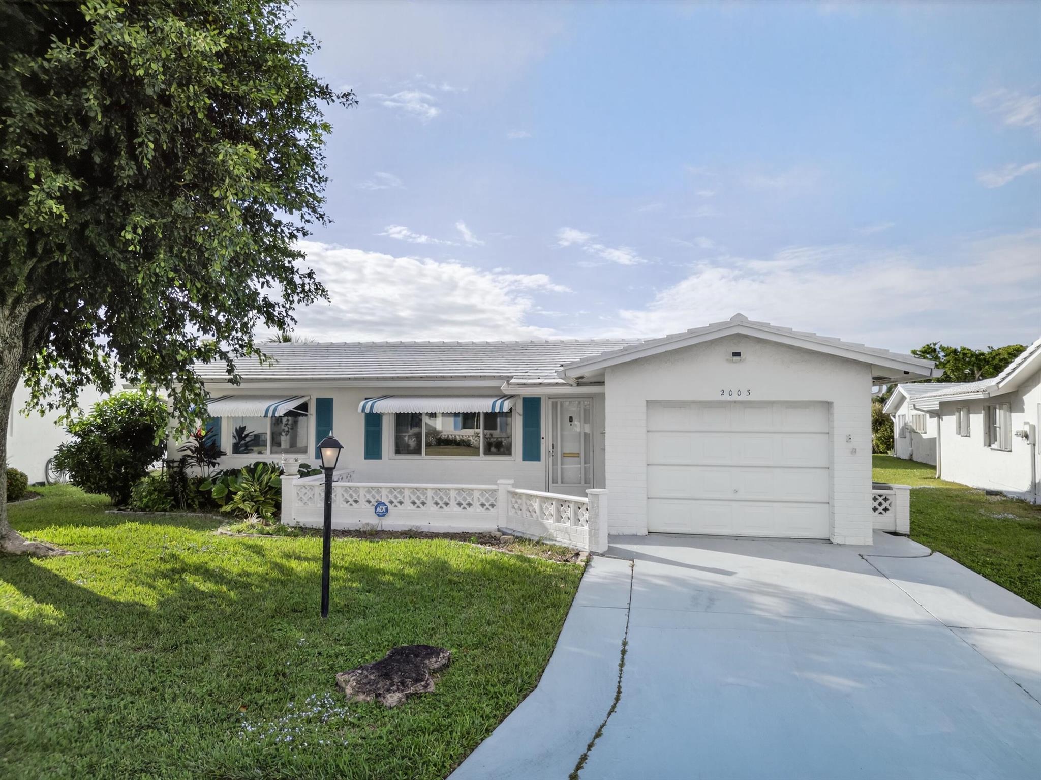 2003 SW 17th St Boynton Beach, FL 33426