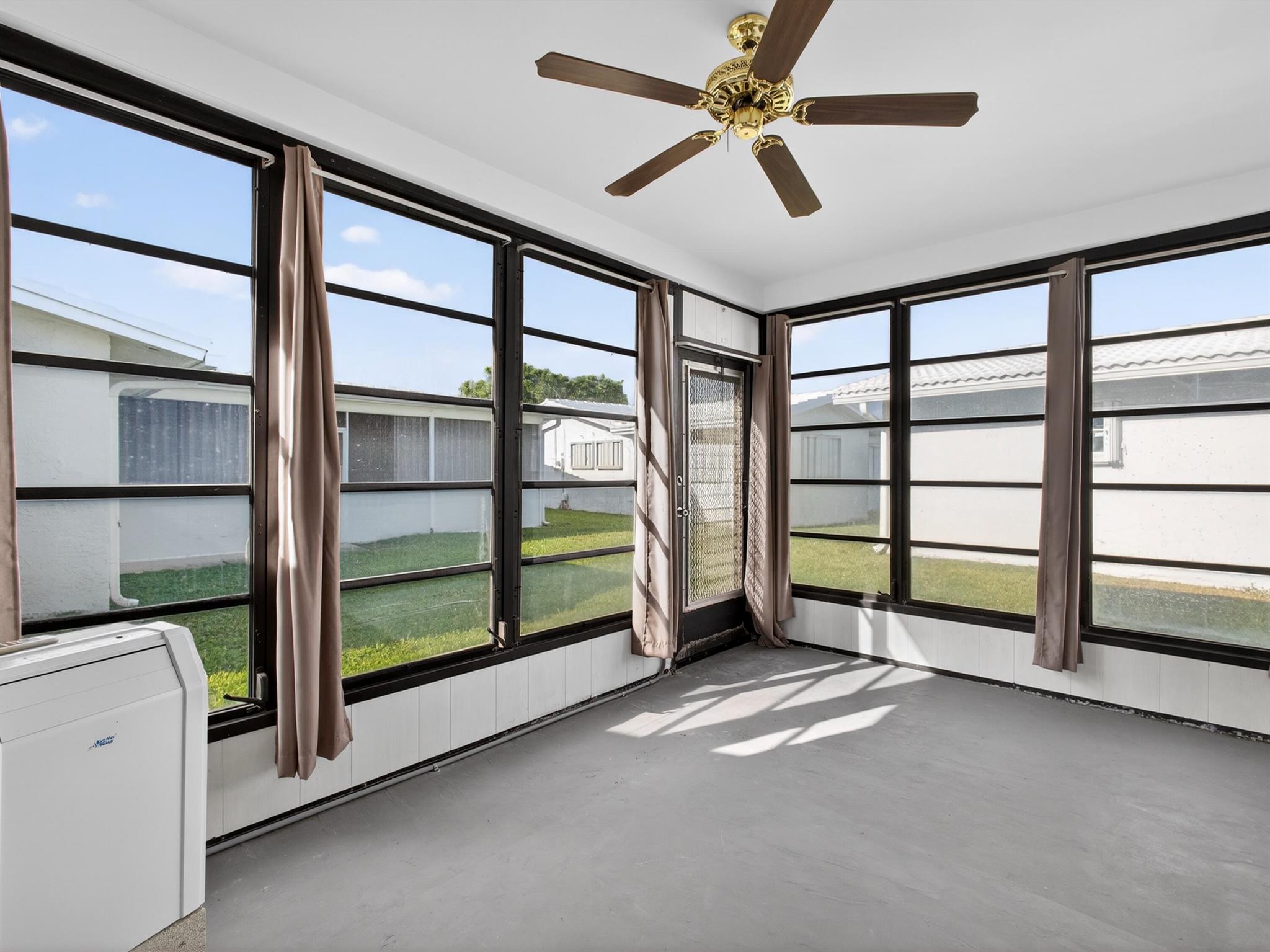 2003 SW 17th St Boynton Beach, FL 33426