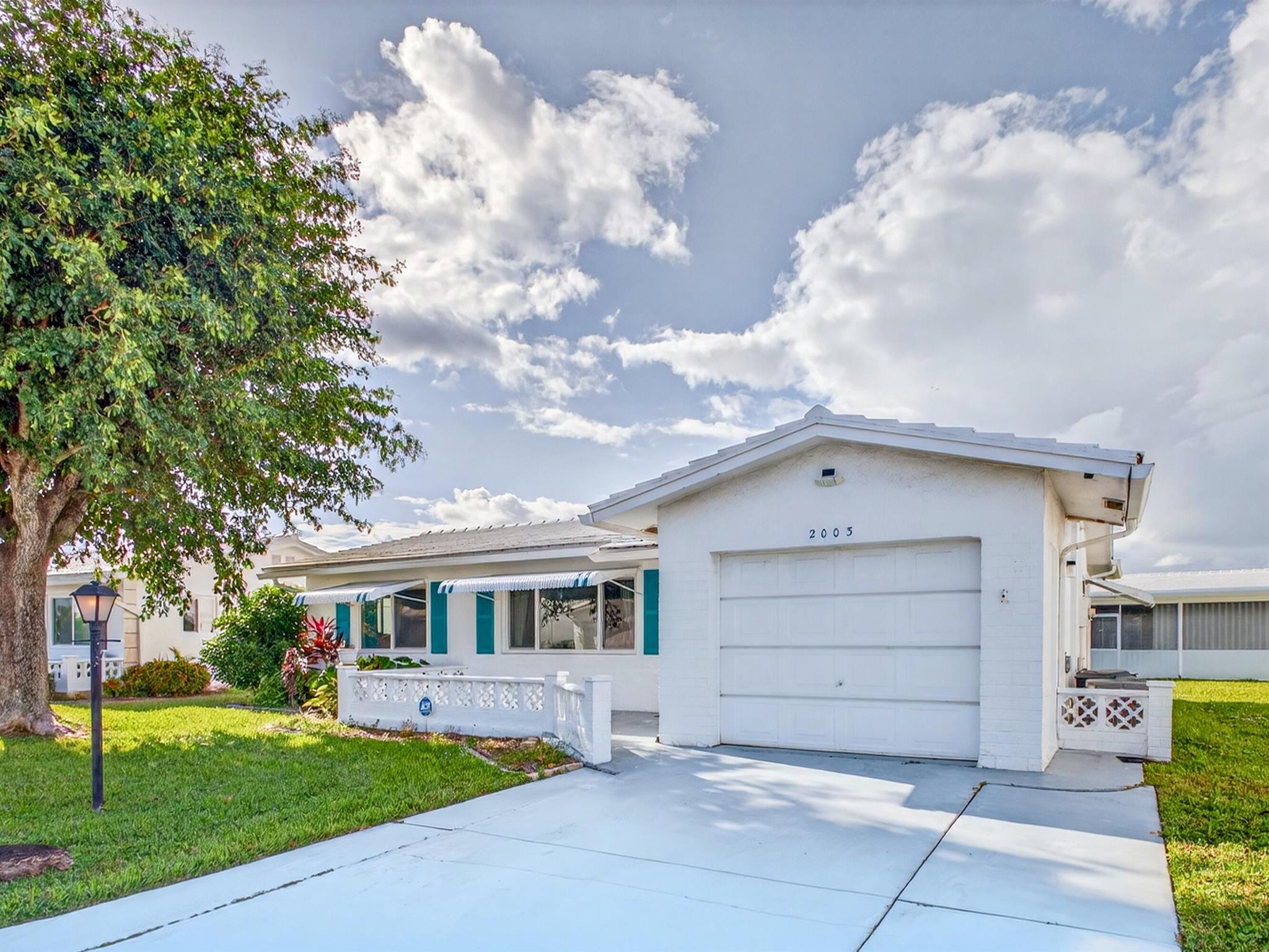 2003 SW 17th St Boynton Beach, FL 33426