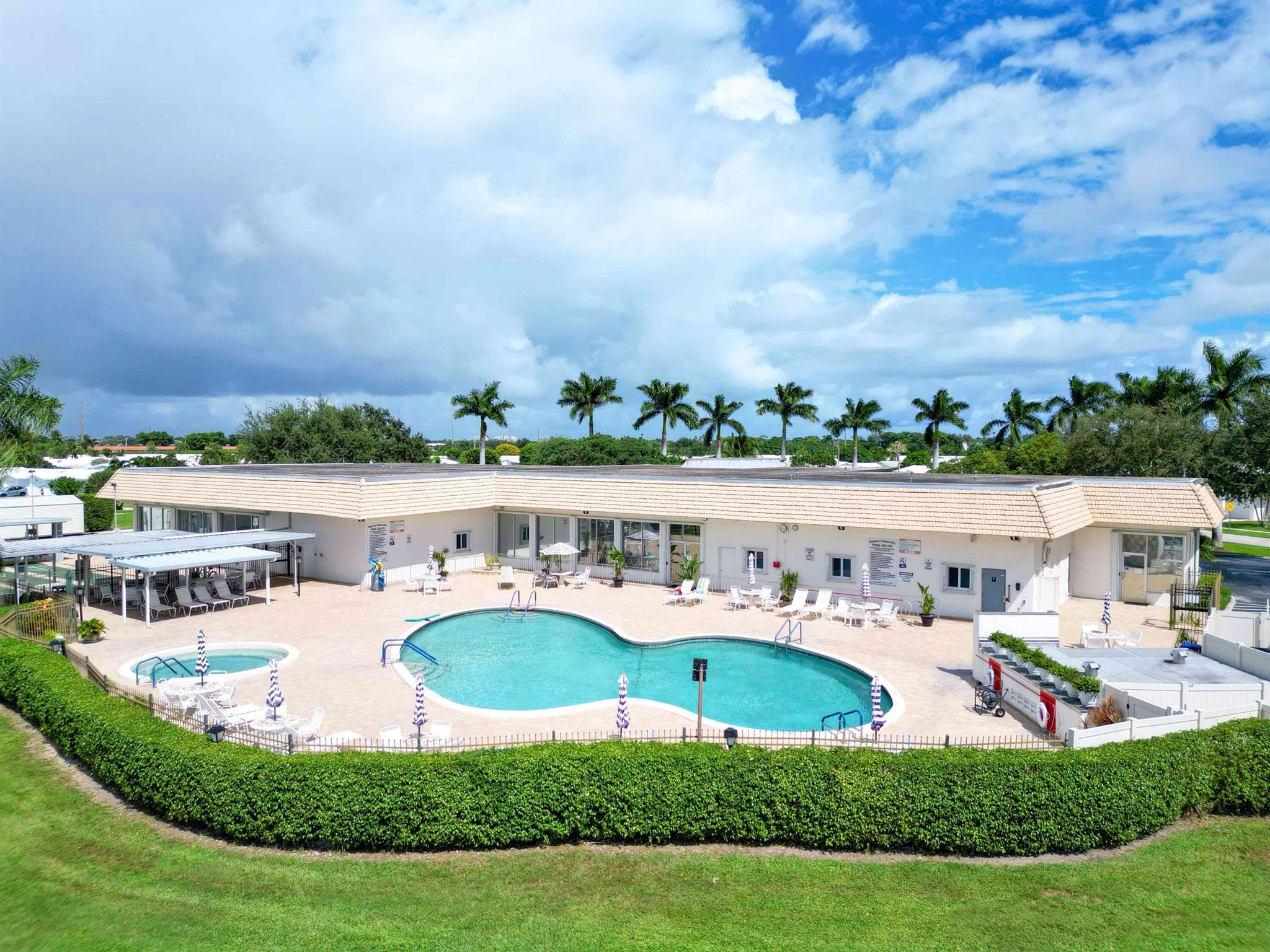 2003 SW 17th St Boynton Beach, FL 33426