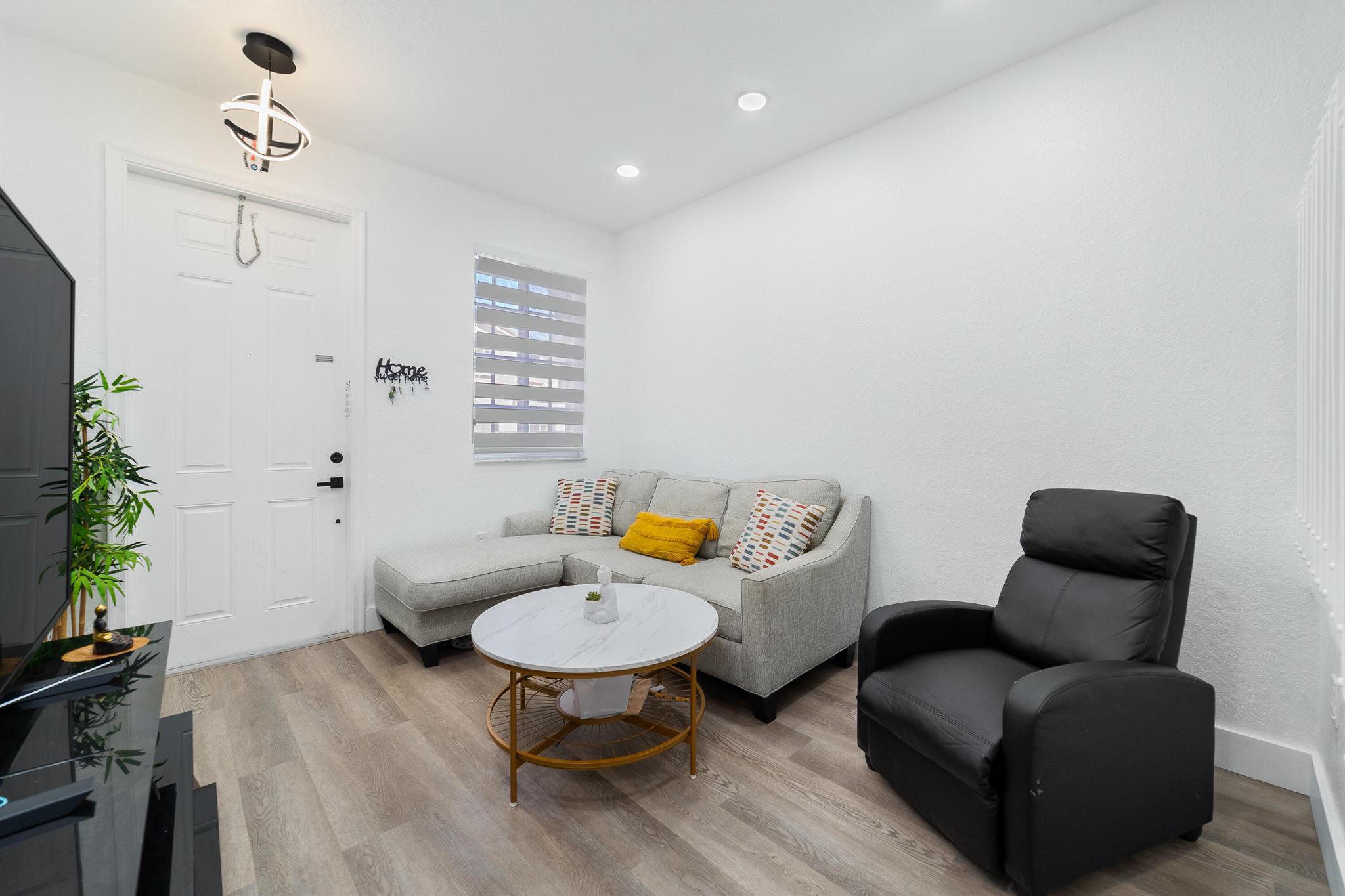 21105 NW 14th Pl #438 Miami Gardens, FL 33169