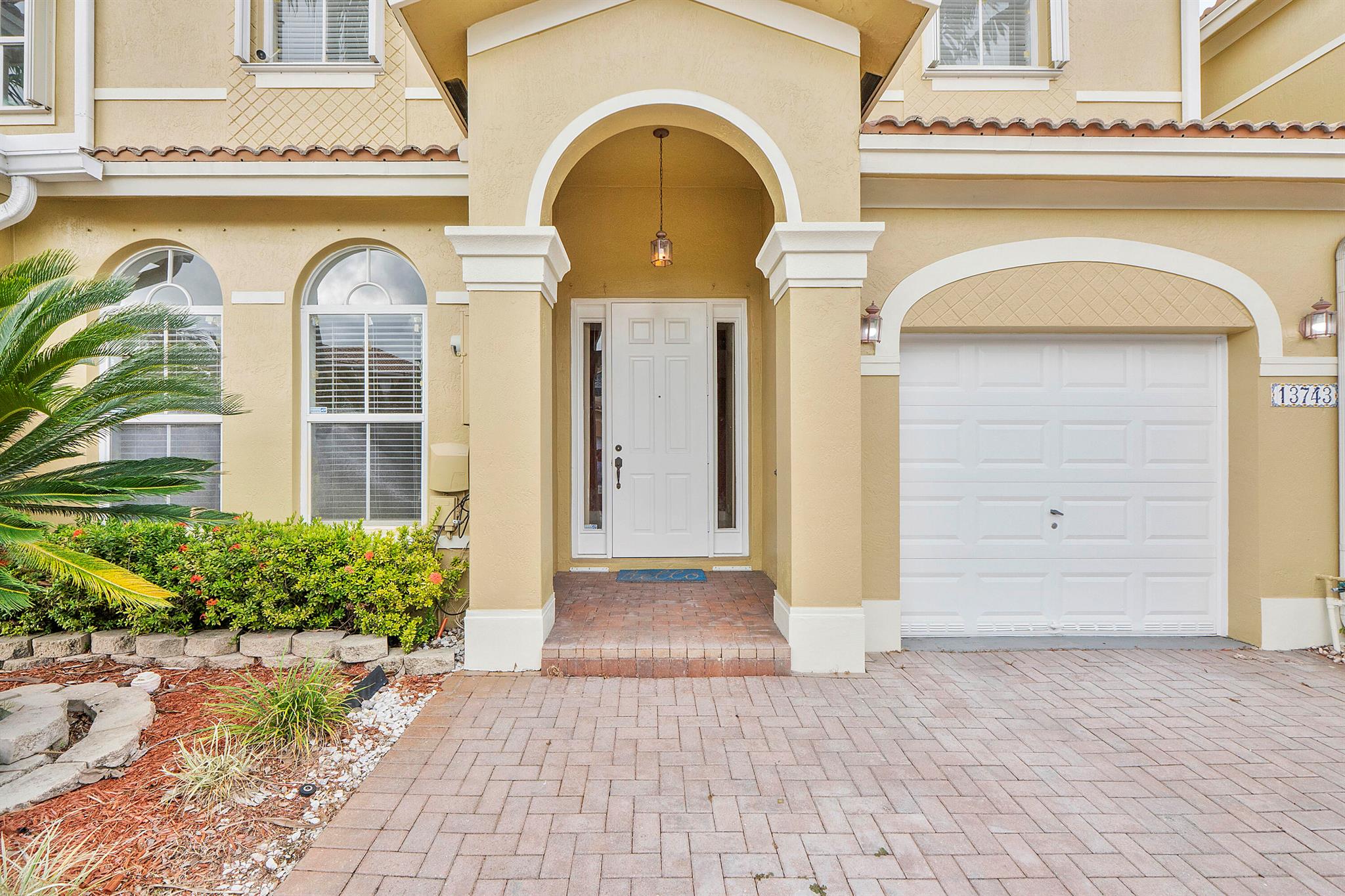 13743 SW 116th Ter Miami, FL 33186