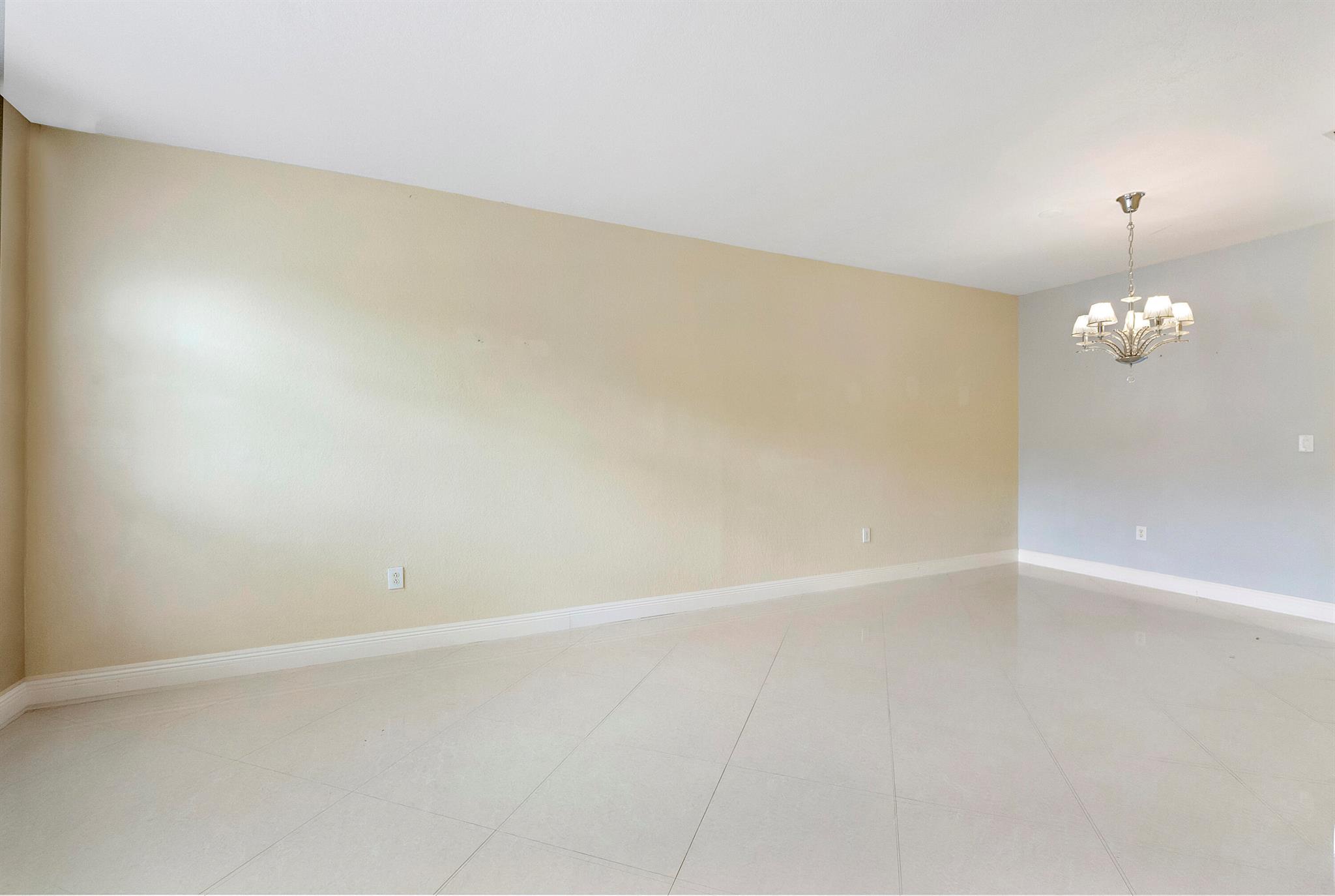 13743 SW 116th Ter Miami, FL 33186