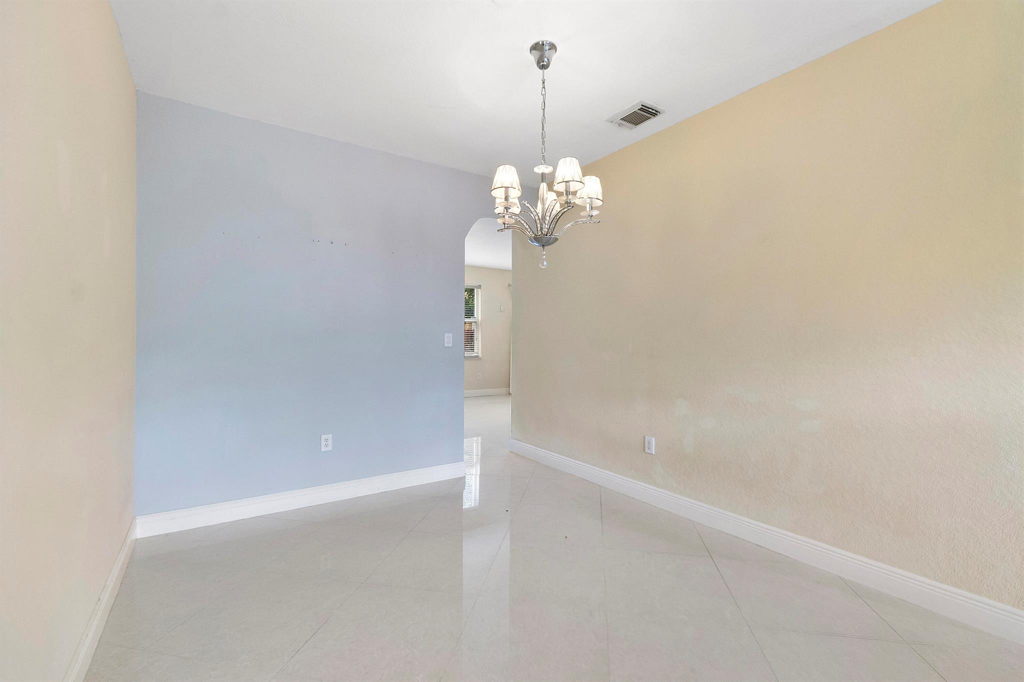 13743 SW 116th Ter Miami, FL 33186