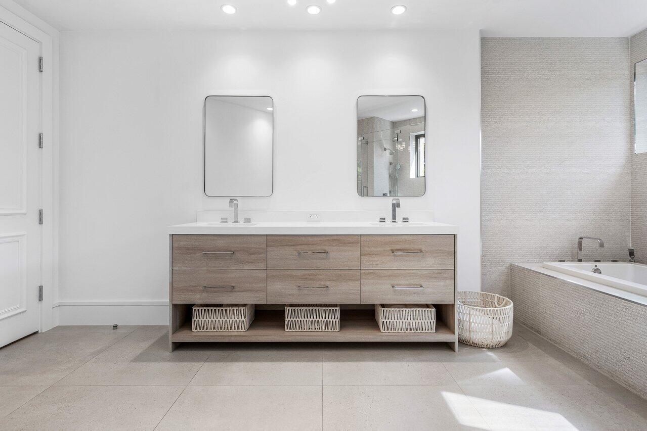 7383 Orangewood Ln #501 Boca Raton, FL 33433