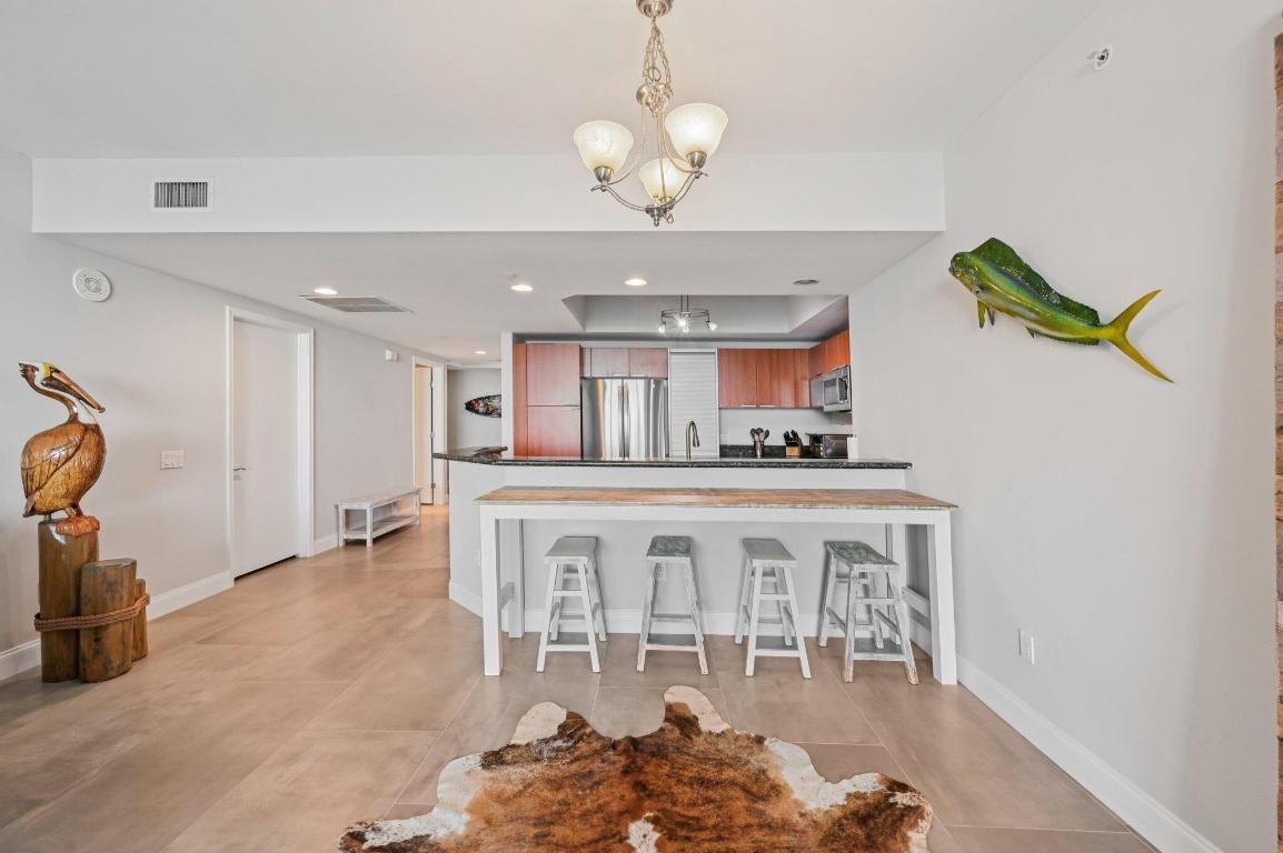 2640 Lake Shr #1810 Riviera Beach, FL 33404