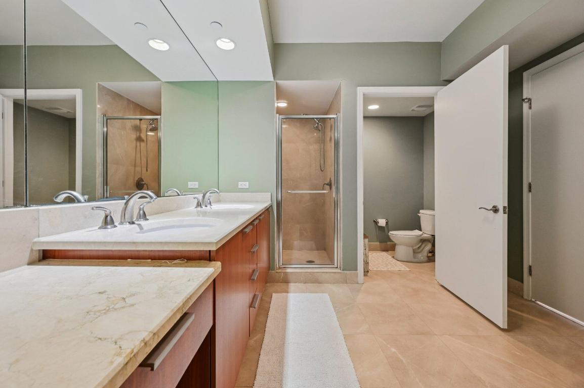 2640 Lake Shr #1810 Riviera Beach, FL 33404