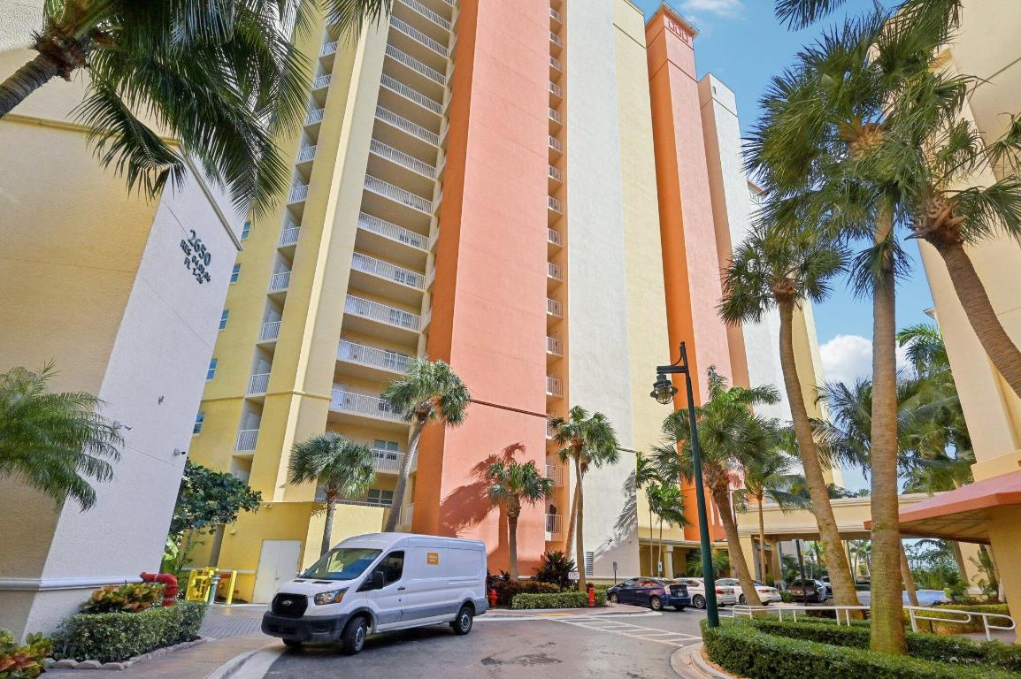 2640 Lake Shr #1810 Riviera Beach, FL 33404