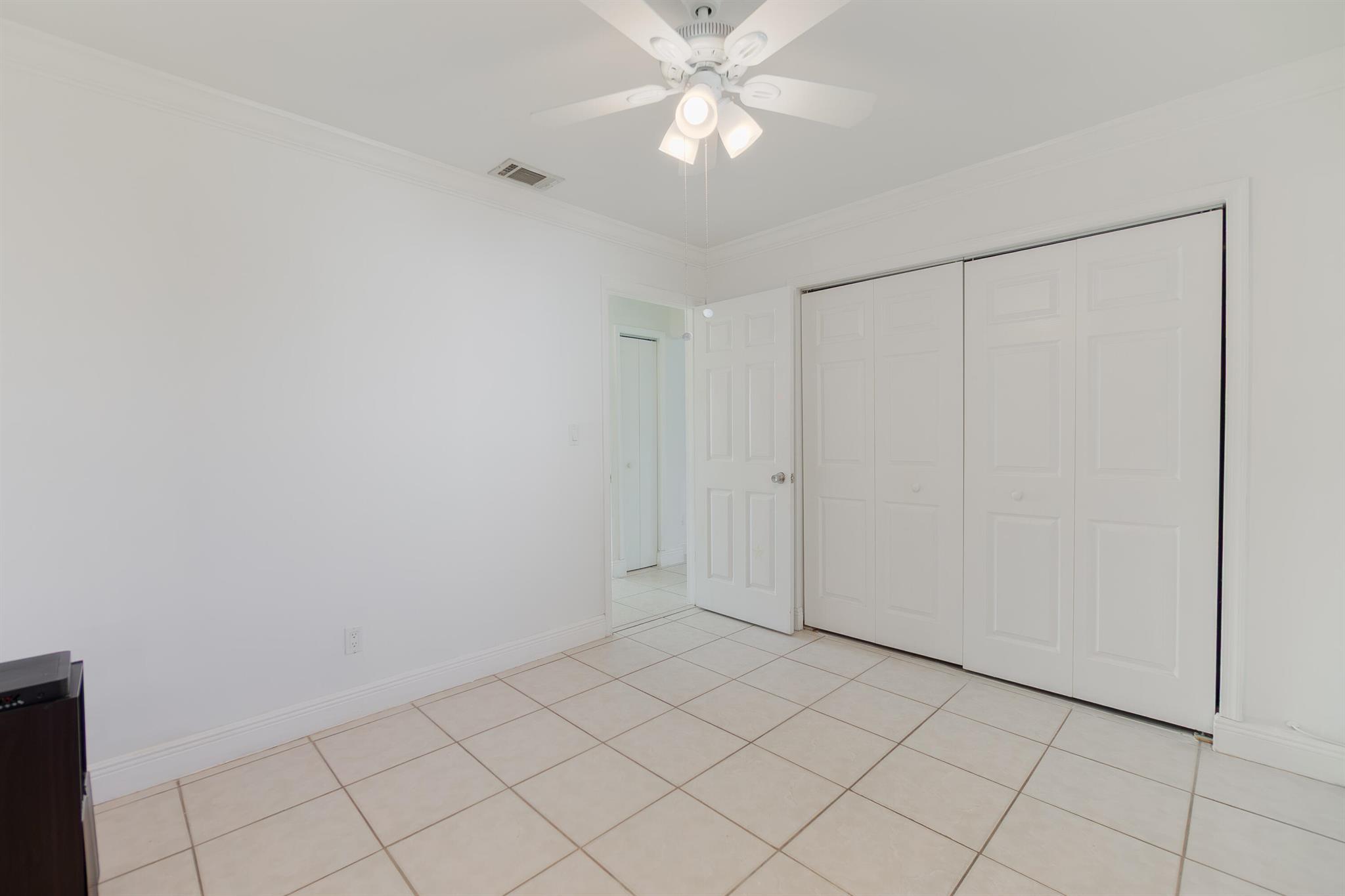 10079 Patience Ln Royal Palm Beach, FL 33411