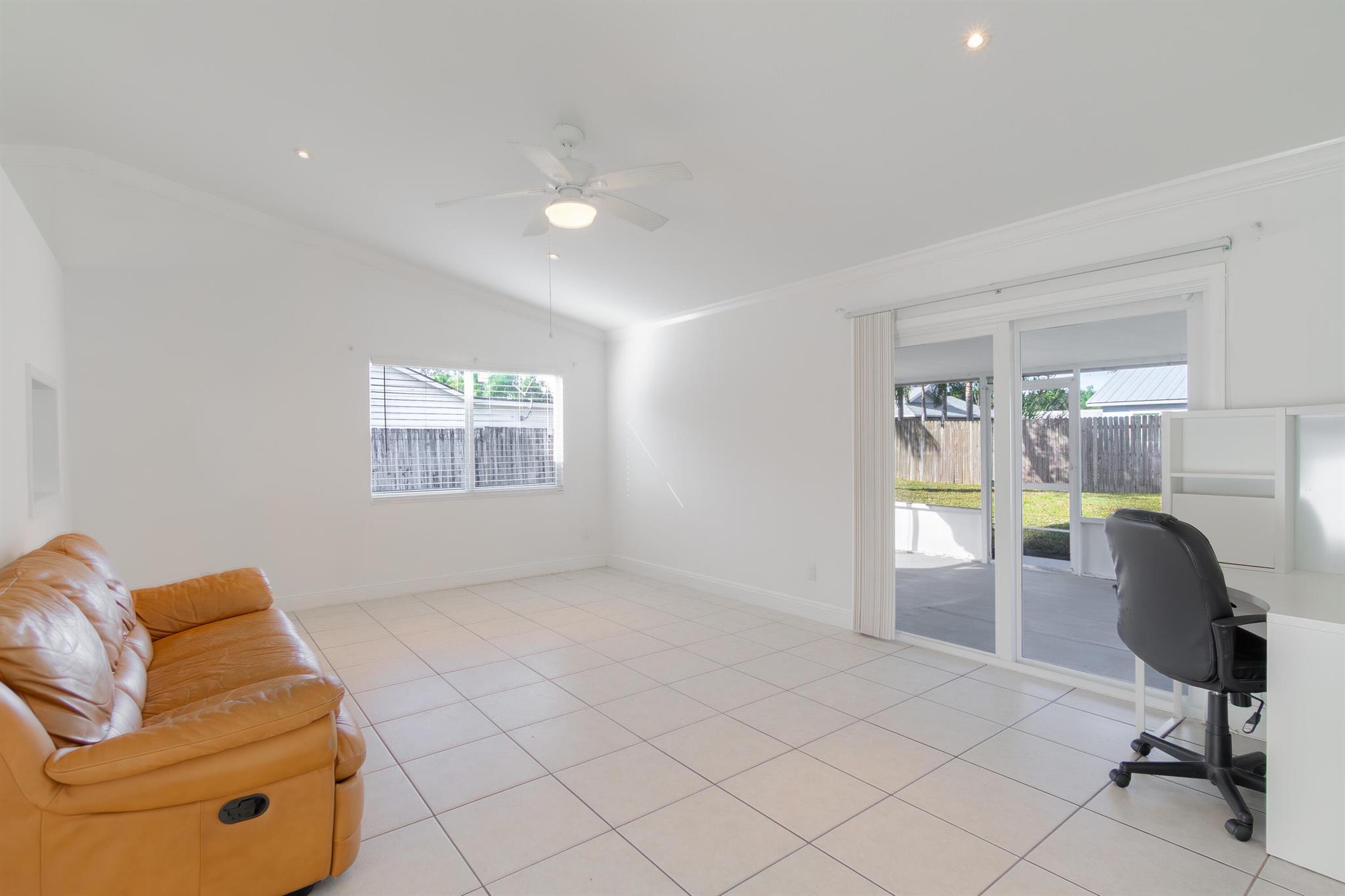 10079 Patience Ln Royal Palm Beach, FL 33411