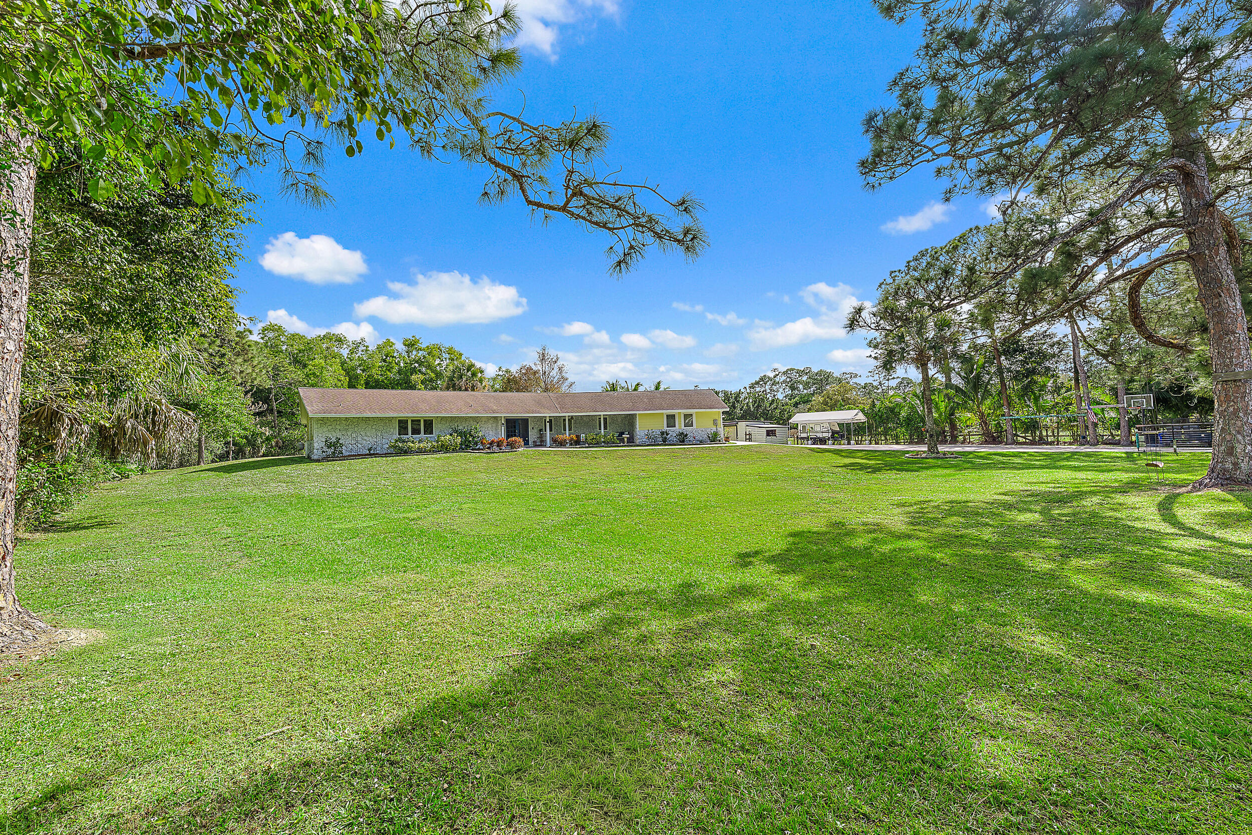 17696 Winterhawk Jupiter, FL 33478