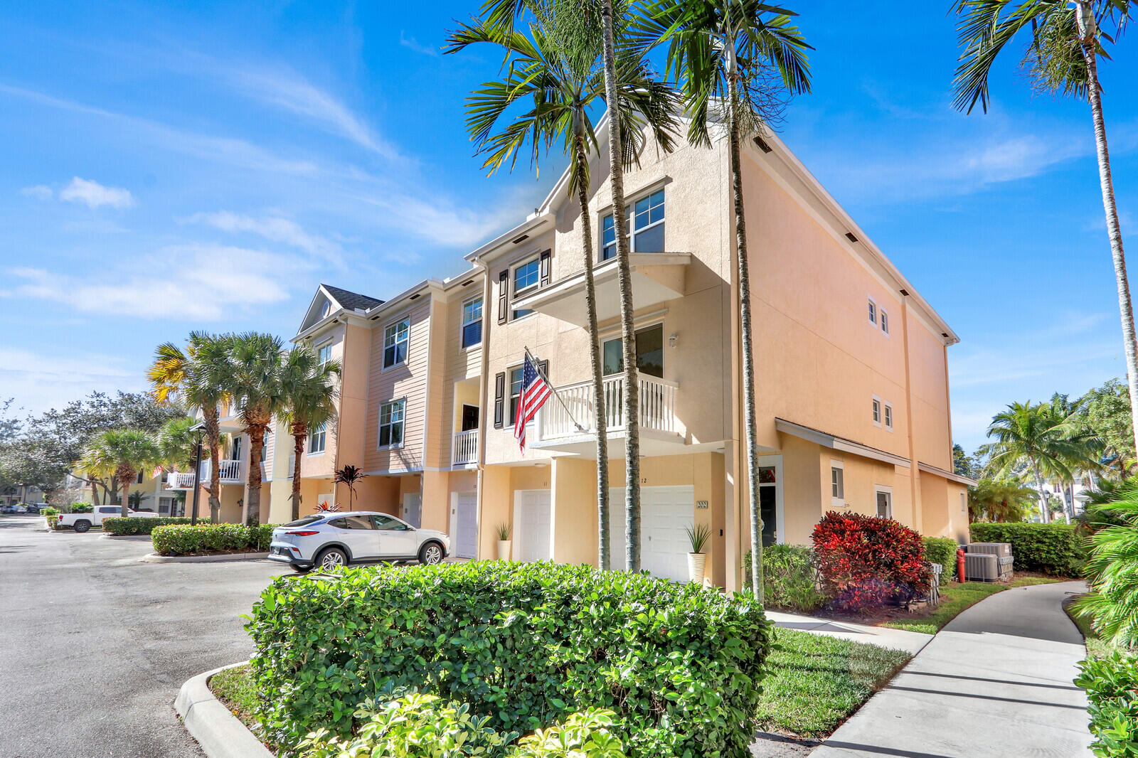 255 Murcia #202 Jupiter, FL 33458