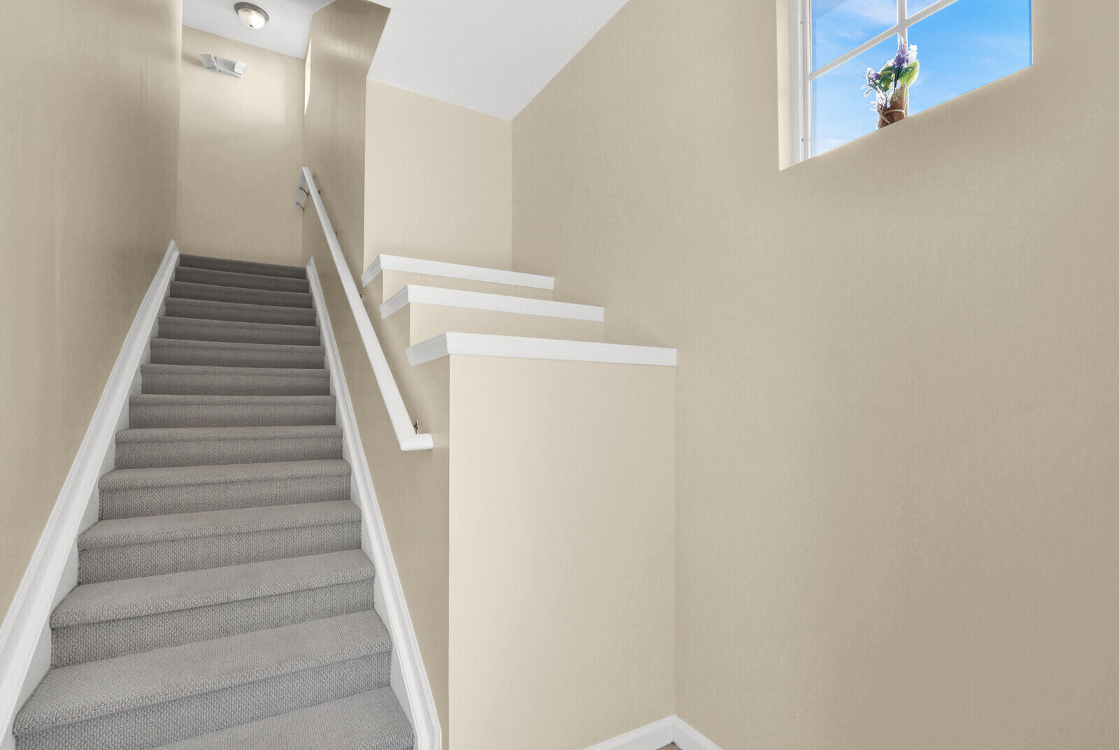 255 Murcia #202 Jupiter, FL 33458