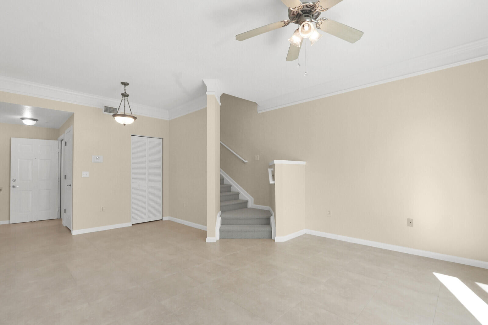 255 Murcia #202 Jupiter, FL 33458