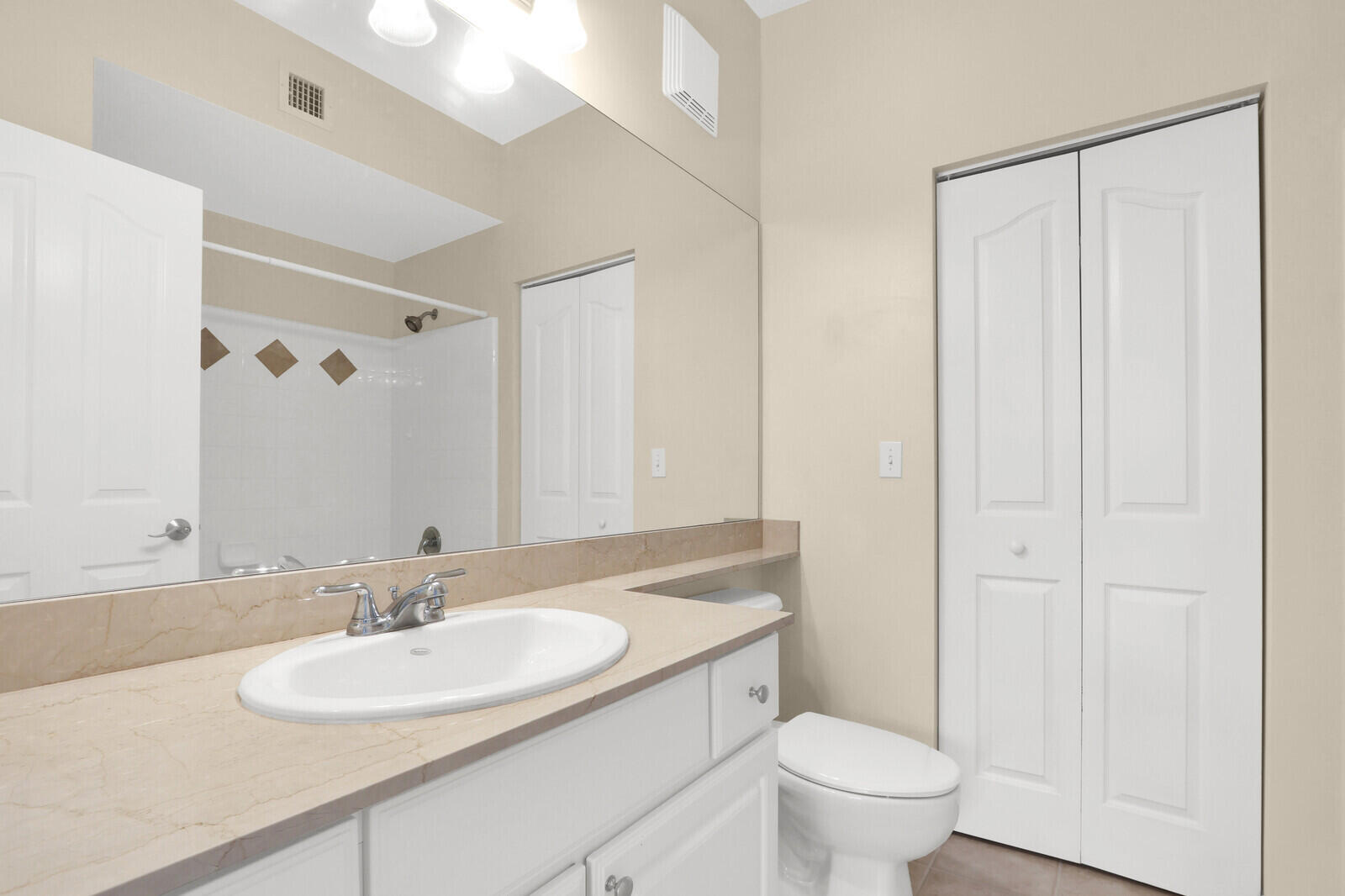 255 Murcia #202 Jupiter, FL 33458