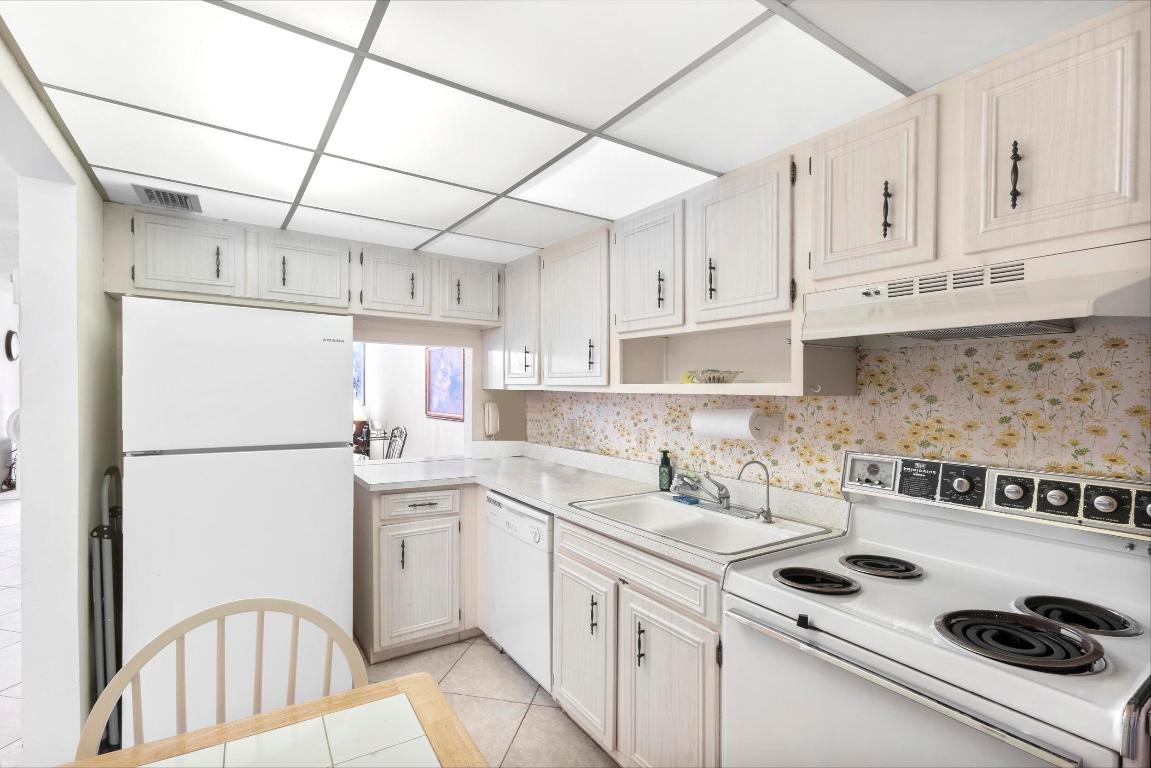 4500 N Federal #272h Lighthouse Point, FL 33064