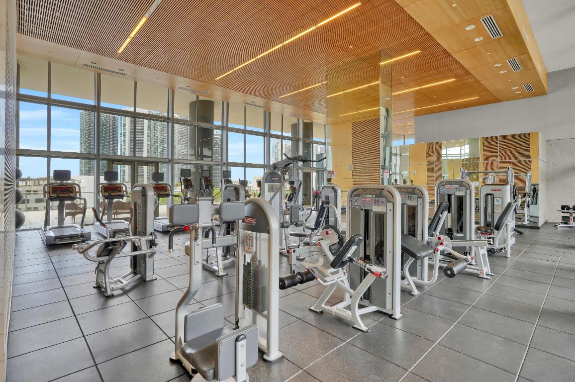 3470 E Coast Ave #H2710 Miami, FL 33137