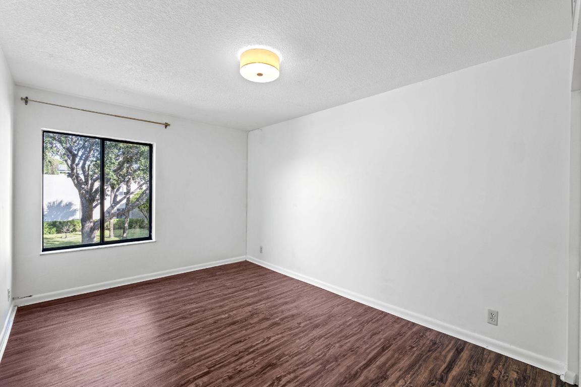 150 Pineview #C7 Jupiter, FL 33469