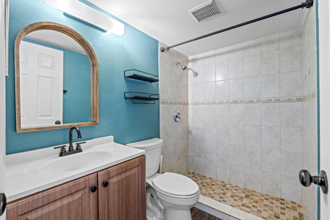 150 Pineview #C7 Jupiter, FL 33469