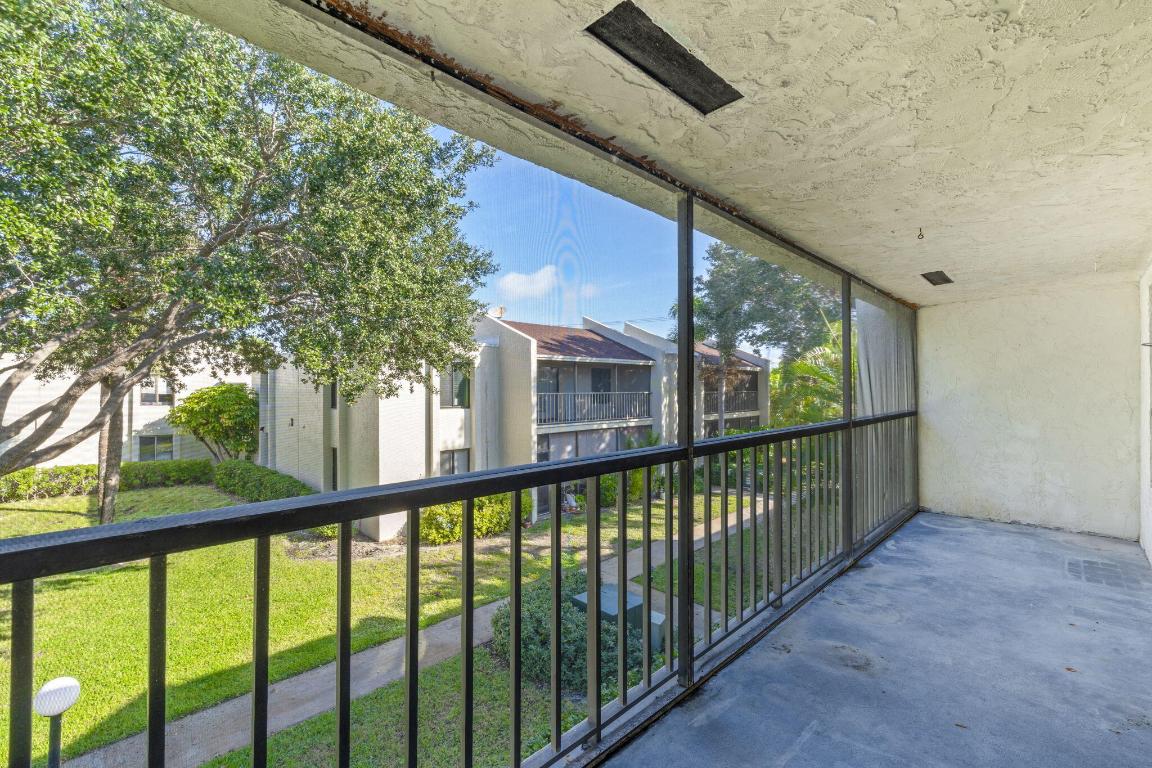 150 Pineview #C7 Jupiter, FL 33469
